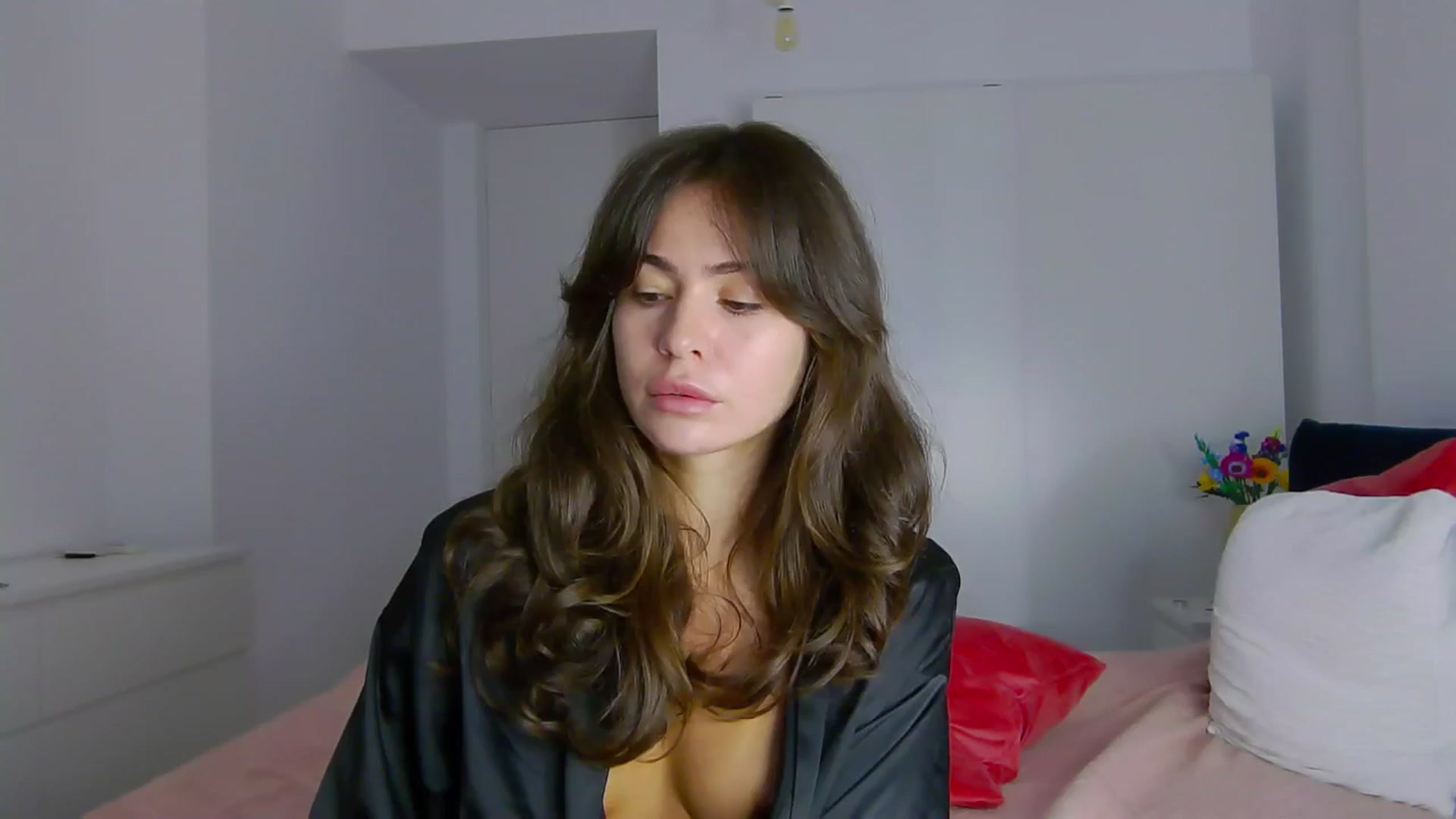 Gallery image thumbnail from NaiaaBee's myfreecams stream on, 10/05/2024, 06:31 image 1 of 20