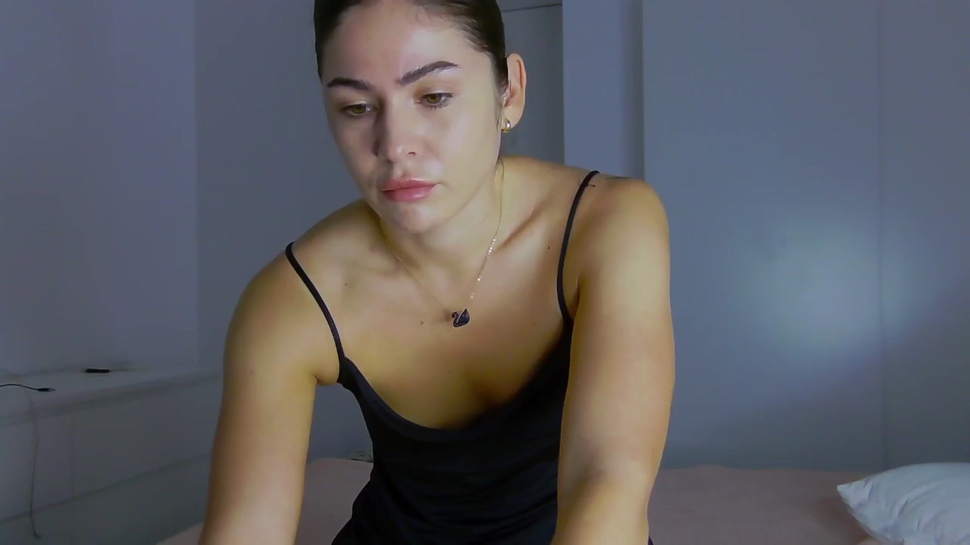 Gallery image thumbnail from NaiaaBee's myfreecams stream on, 10/06/2024, 06:14 image 8 of 20