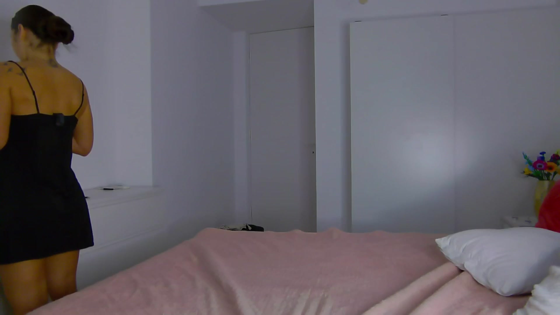 Gallery image thumbnail from NaiaaBee's myfreecams stream on, 10/06/2024, 06:14 image 16 of 20