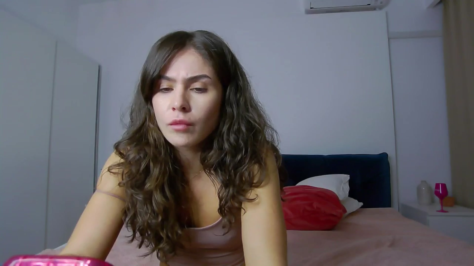 Gallery image thumbnail from NaiaaBee's myfreecams stream on, 10/07/2024, 17:17 image 16 of 20