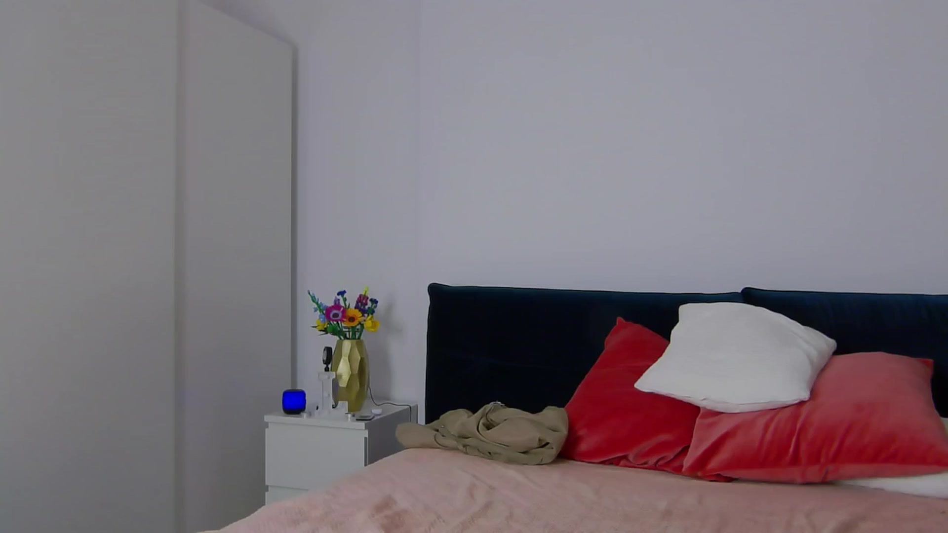 Gallery image thumbnail from NaiaaBee's myfreecams stream on, 10/14/2024, 17:39 image 19 of 20
