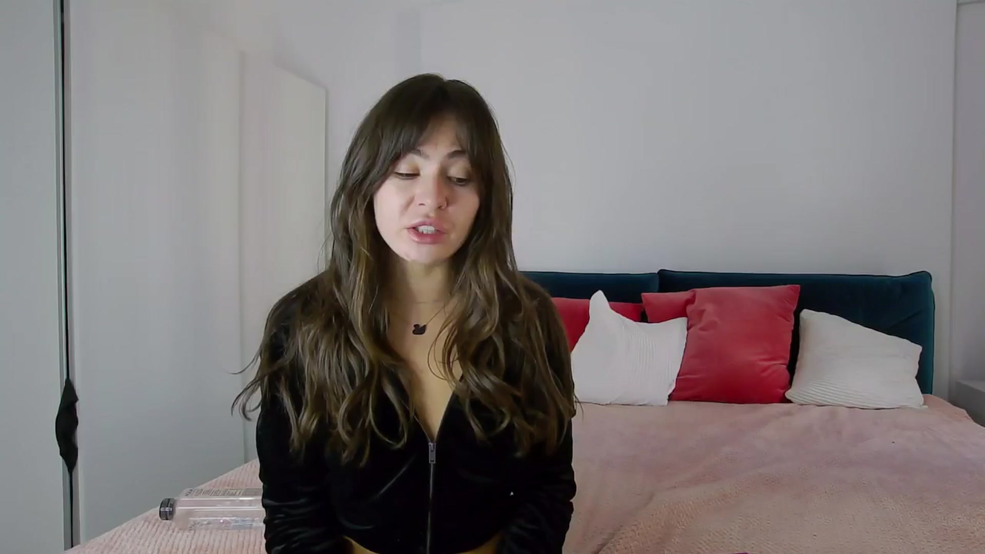 Gallery image thumbnail from NaiaaBee's myfreecams stream on, 10/20/2024, 07:28 image 7 of 20