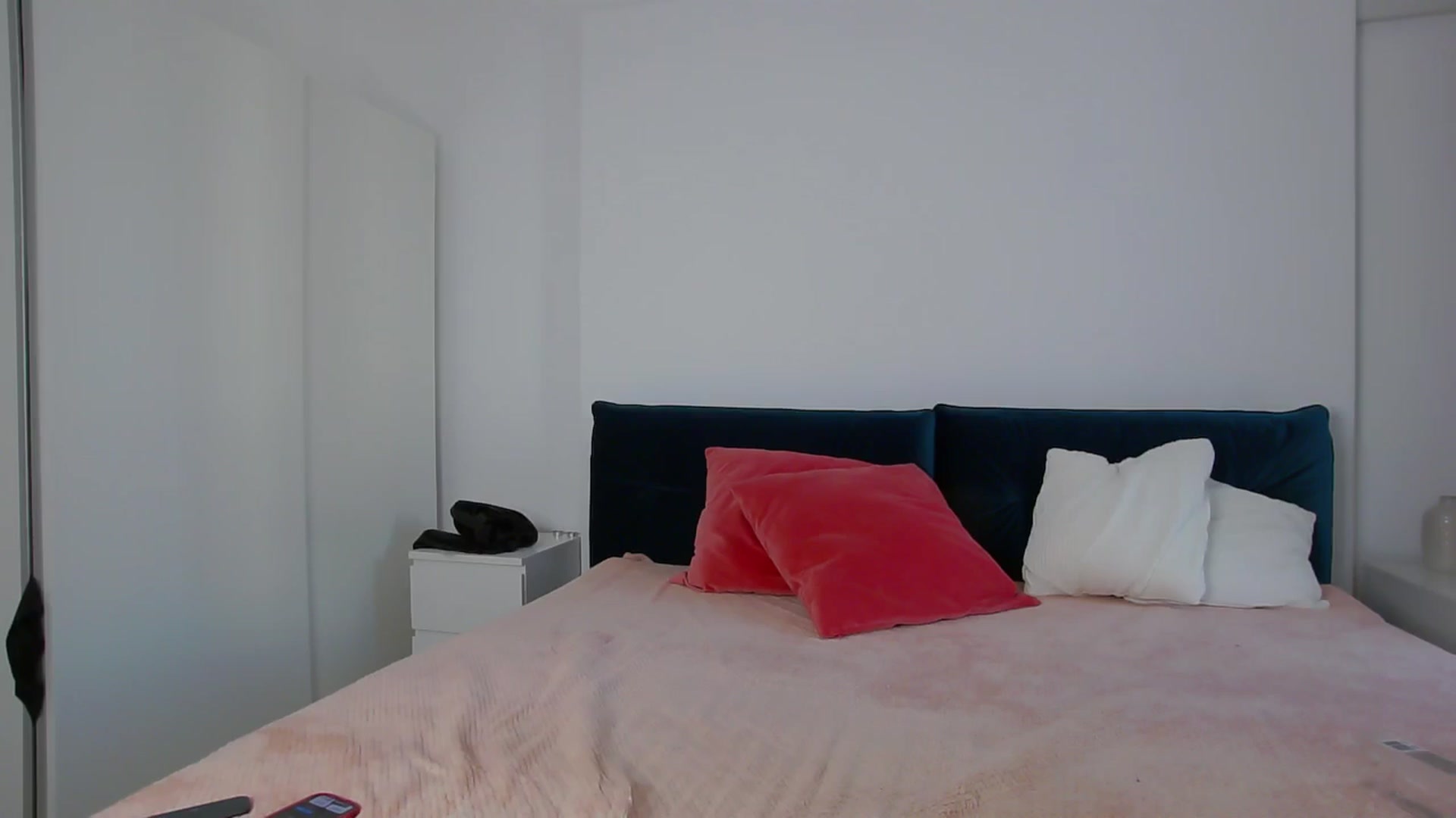Gallery image thumbnail from NaiaaBee's myfreecams stream on, 10/22/2024, 07:03 image 10 of 20