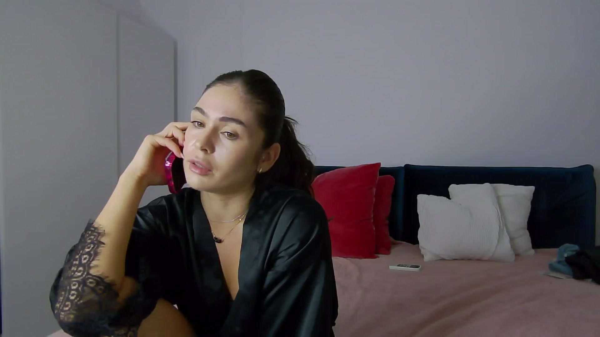 Gallery image thumbnail from NaiaaBee's myfreecams stream on, 10/24/2024, 15:23 image 11 of 20