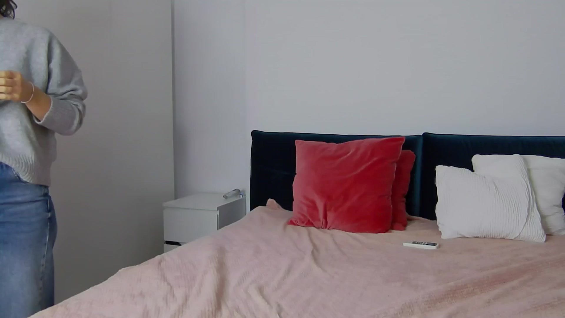 Gallery image thumbnail from NaiaaBee's myfreecams stream on, 10/24/2024, 16:52 image 17 of 20