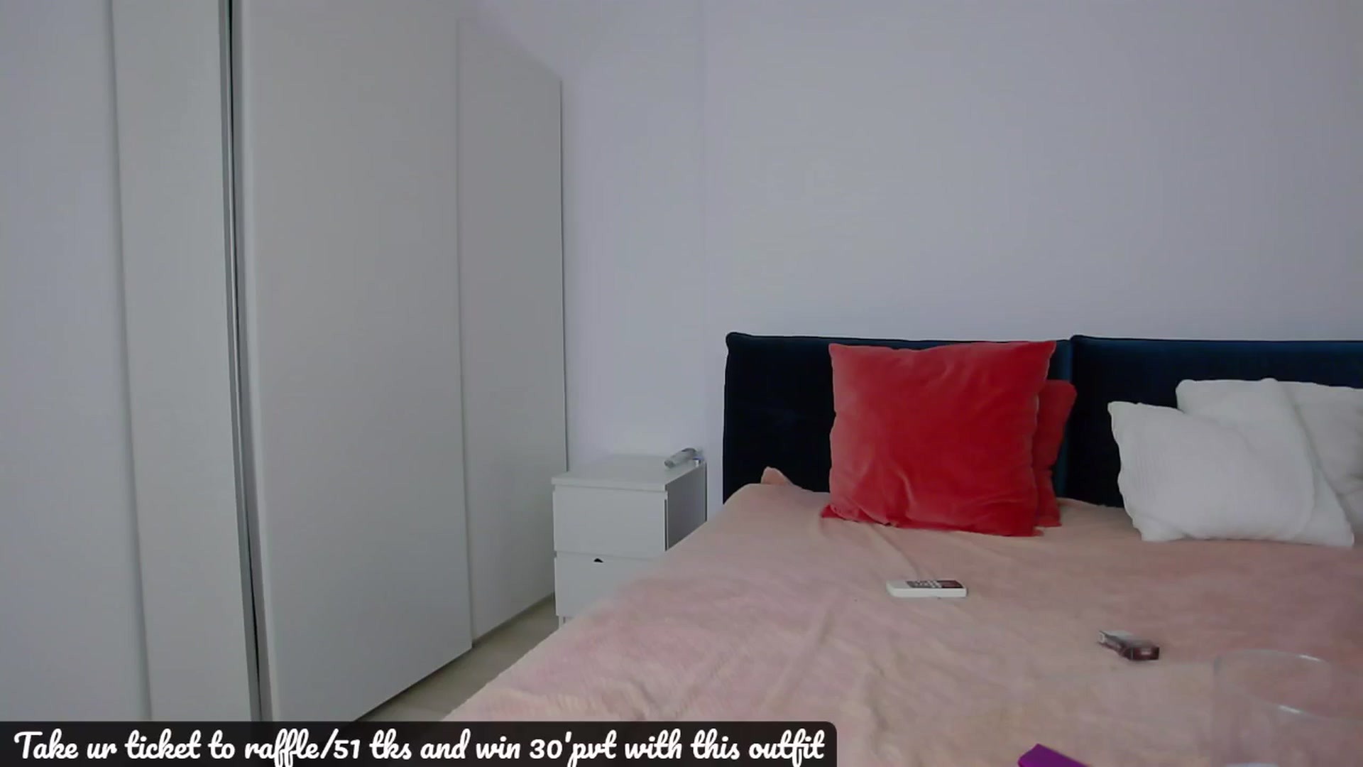 Gallery image thumbnail from NaiaaBee's myfreecams stream on, 10/31/2024, 16:45 image 9 of 20