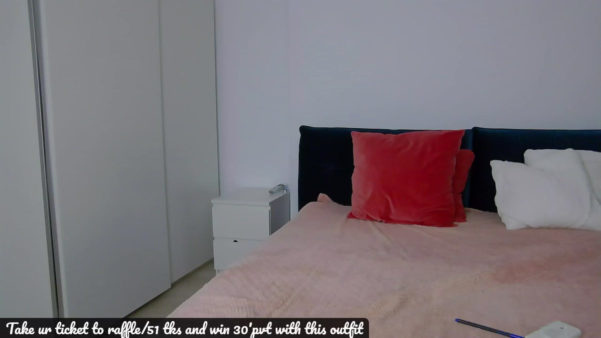 Gallery image thumbnail from NaiaaBee's myfreecams stream on, 10/31/2024, 17:50 image 16 of 20