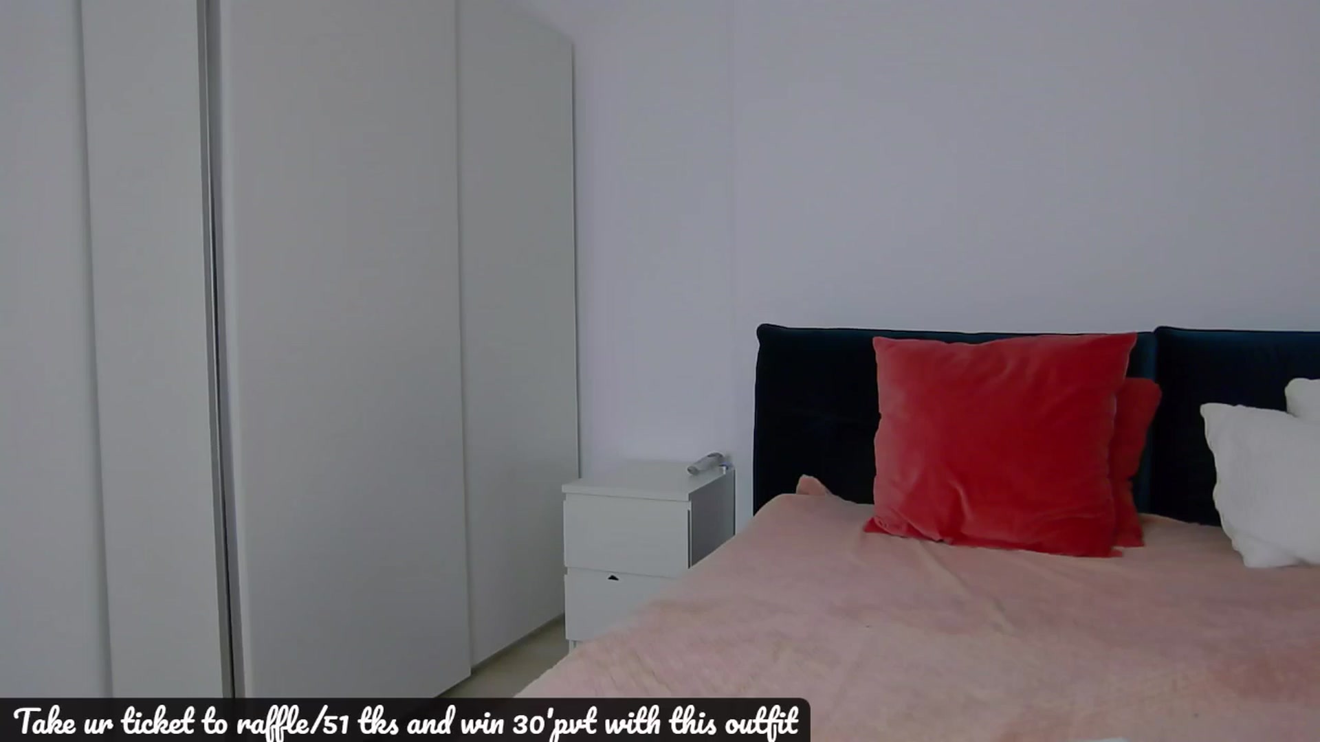 Gallery image thumbnail from NaiaaBee's myfreecams stream on, 10/31/2024, 17:50 image 3 of 20
