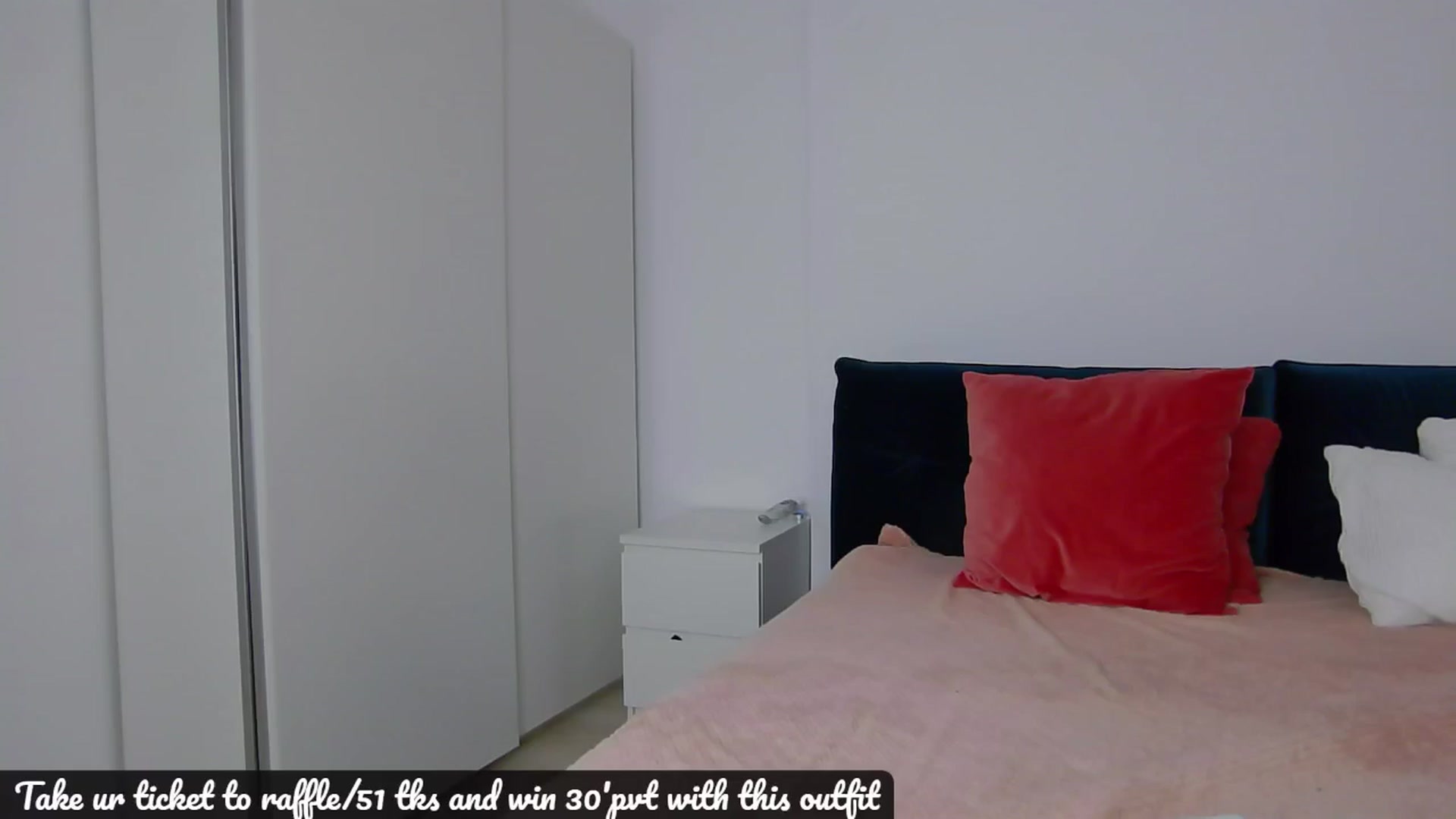 Gallery image thumbnail from NaiaaBee's myfreecams stream on, 10/31/2024, 17:50 image 4 of 20