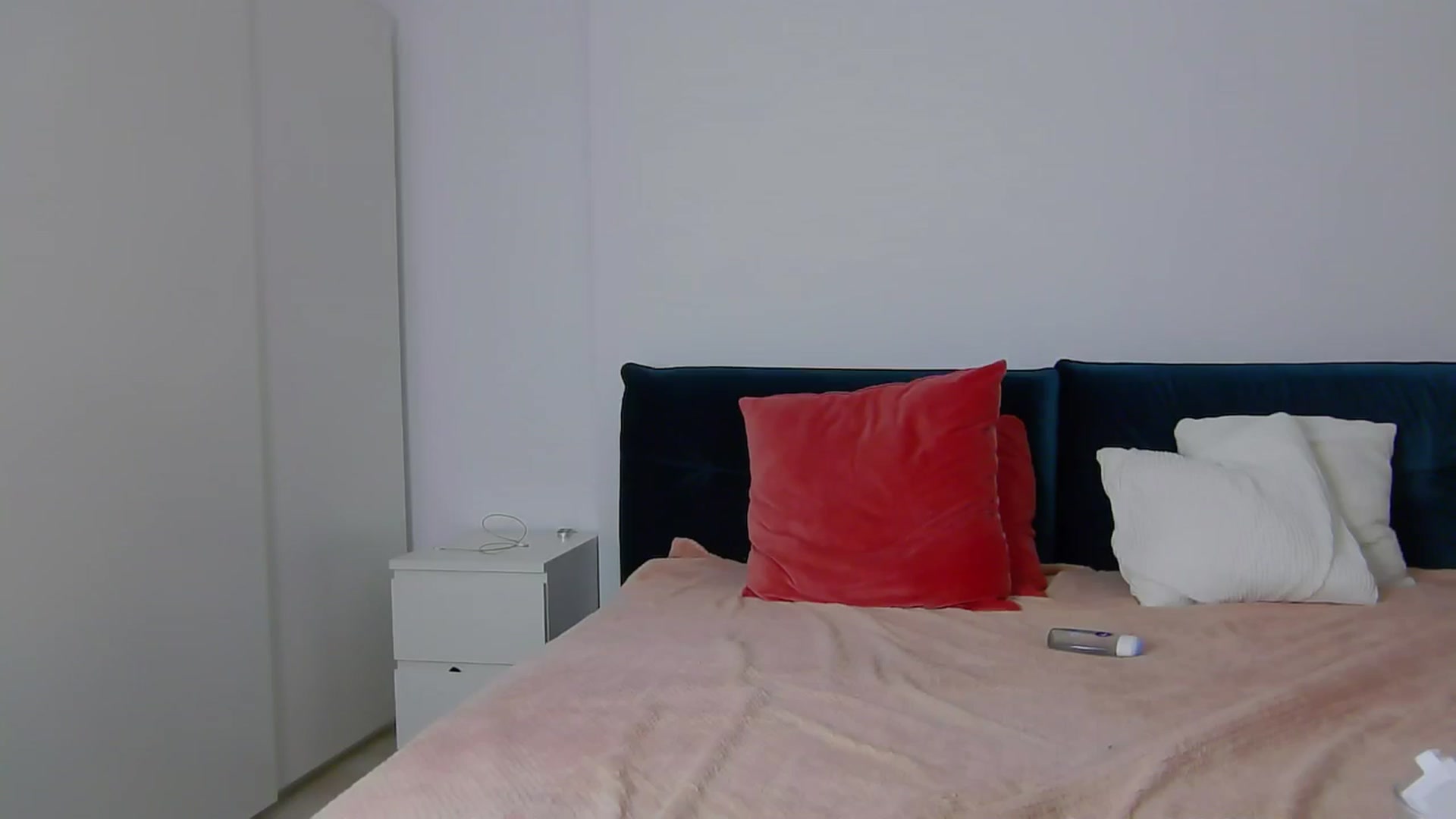 Gallery image thumbnail from NaiaaBee's myfreecams stream on, 11/04/2024, 17:56 image 10 of 20