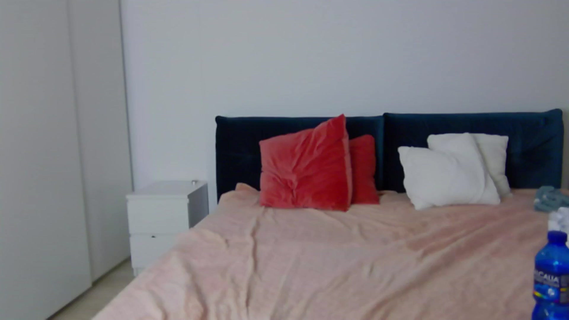 Gallery image thumbnail from NaiaaBee's myfreecams stream on, 11/07/2024, 16:50 image 16 of 20