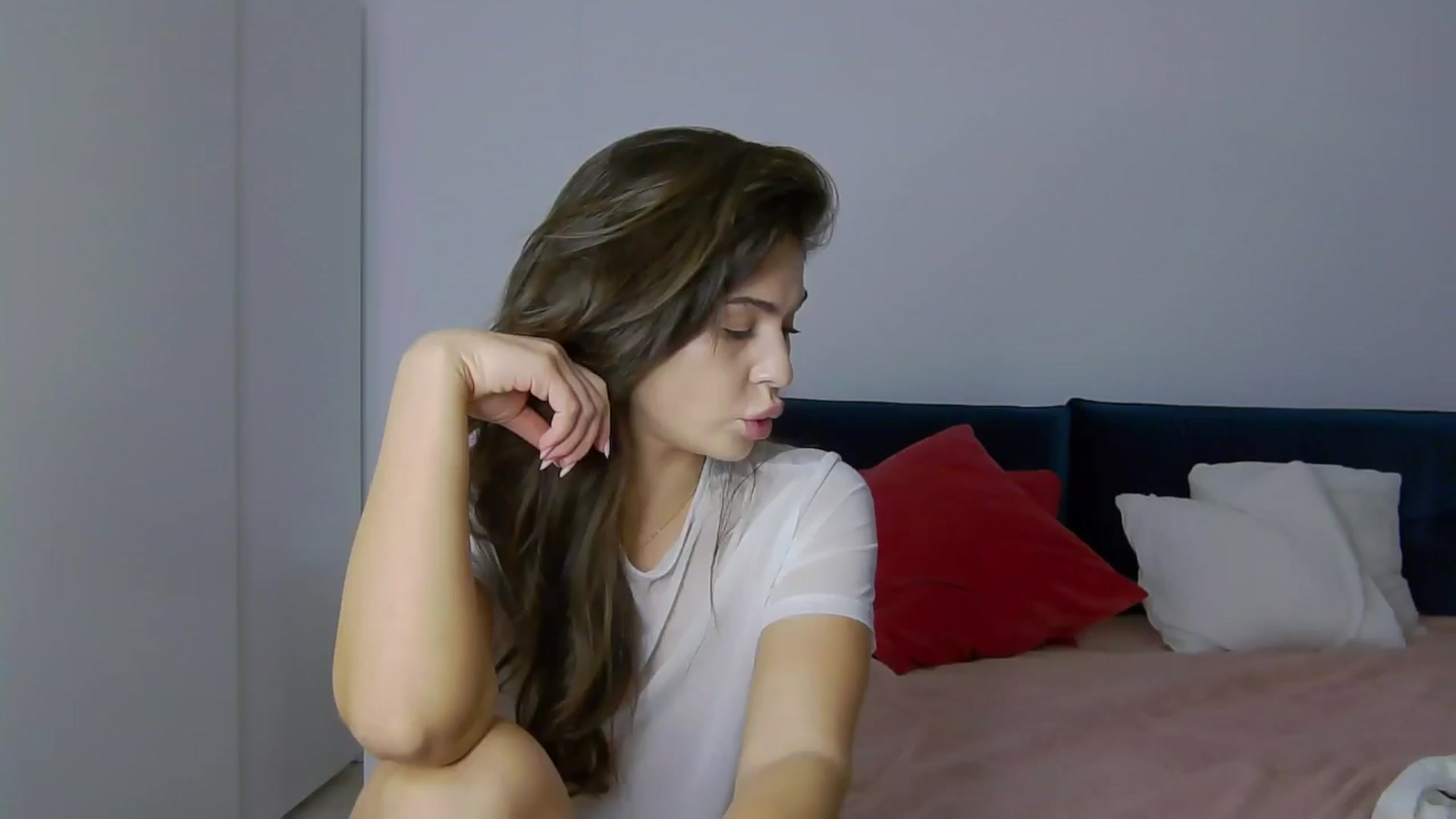 Gallery image thumbnail from NaiaaBee's myfreecams stream on, 11/11/2024, 17:02 image 3 of 20