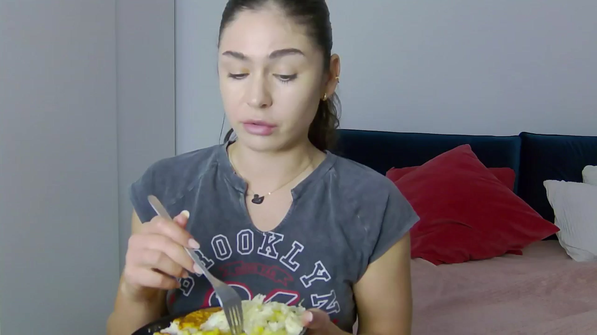 Gallery image thumbnail from NaiaaBee's myfreecams stream on, 11/12/2024, 12:21 image 16 of 20