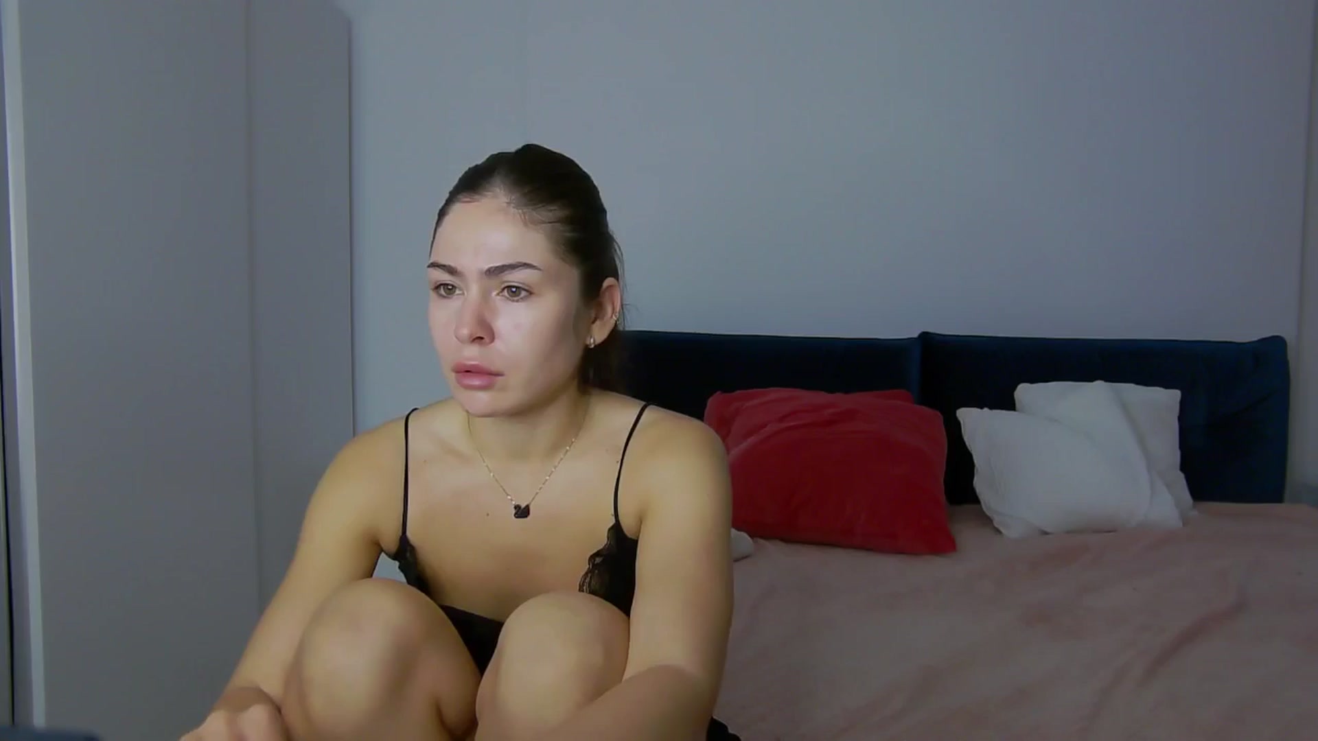 Gallery image thumbnail from NaiaaBee's myfreecams stream on, 11/13/2024, 07:31 image 9 of 20