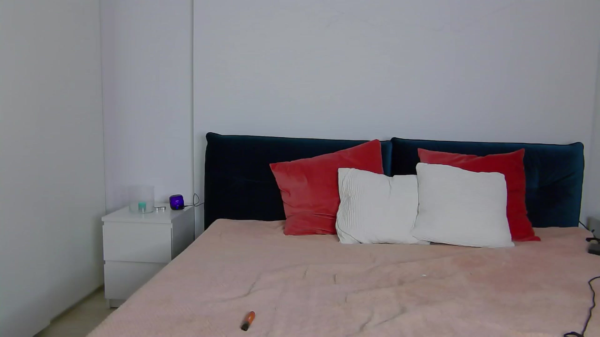 Gallery image thumbnail from NaiaaBee's myfreecams stream on, 11/14/2024, 16:18 image 12 of 20