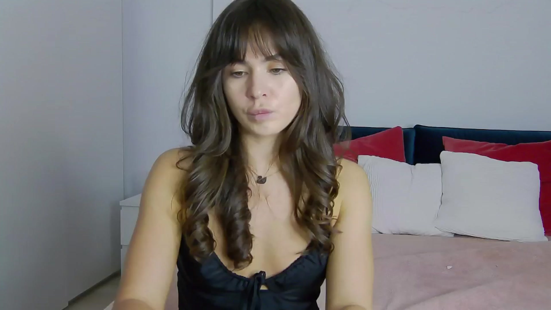 Gallery image thumbnail from NaiaaBee's myfreecams stream on, 11/14/2024, 17:38 image 8 of 20
