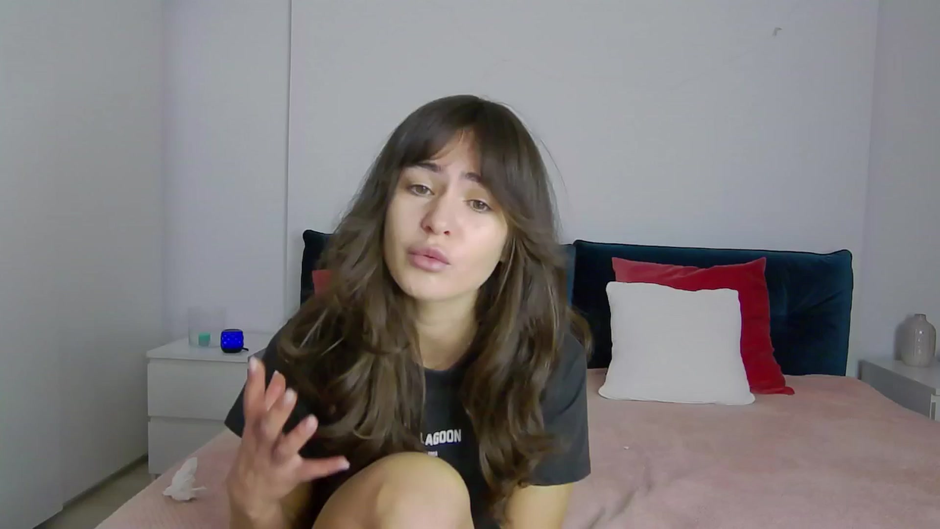 Gallery image thumbnail from NaiaaBee's myfreecams stream on, 11/18/2024, 18:39 image 1 of 20