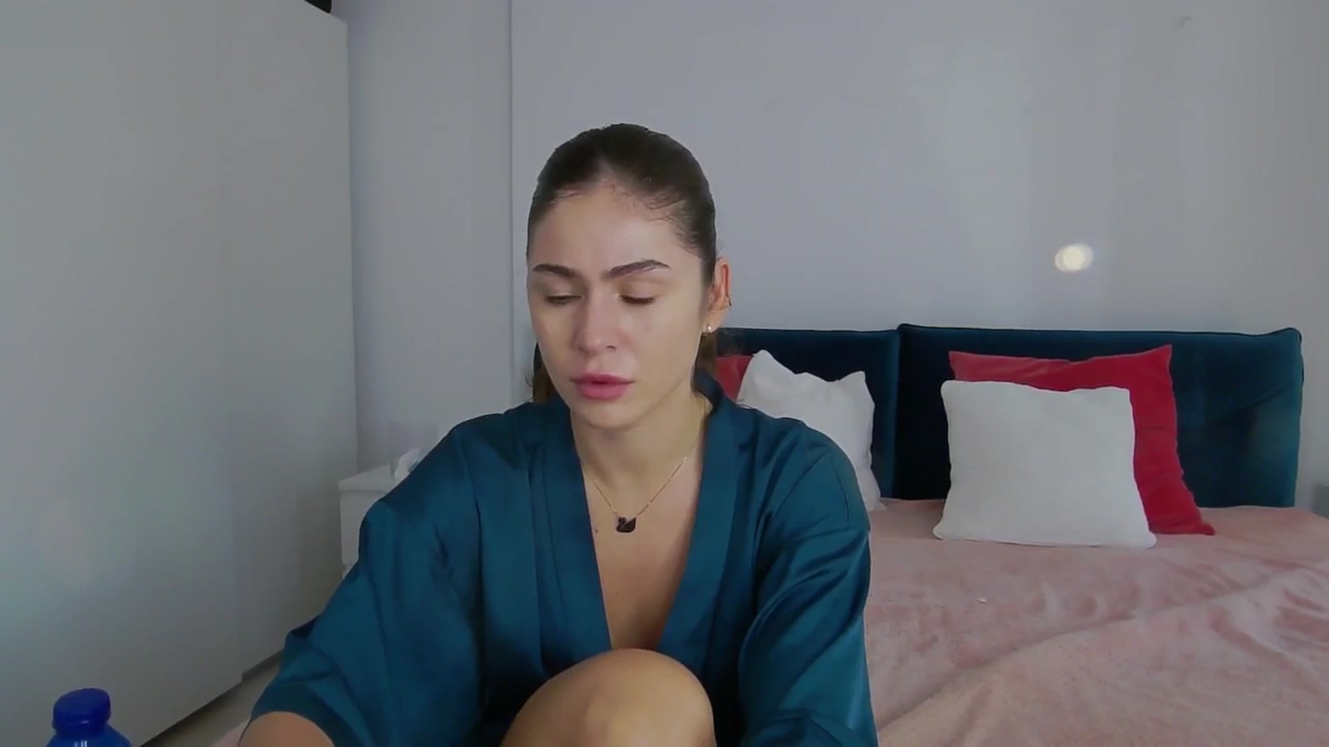 Gallery image thumbnail from NaiaaBee's myfreecams stream on, 11/19/2024, 14:23 image 7 of 20