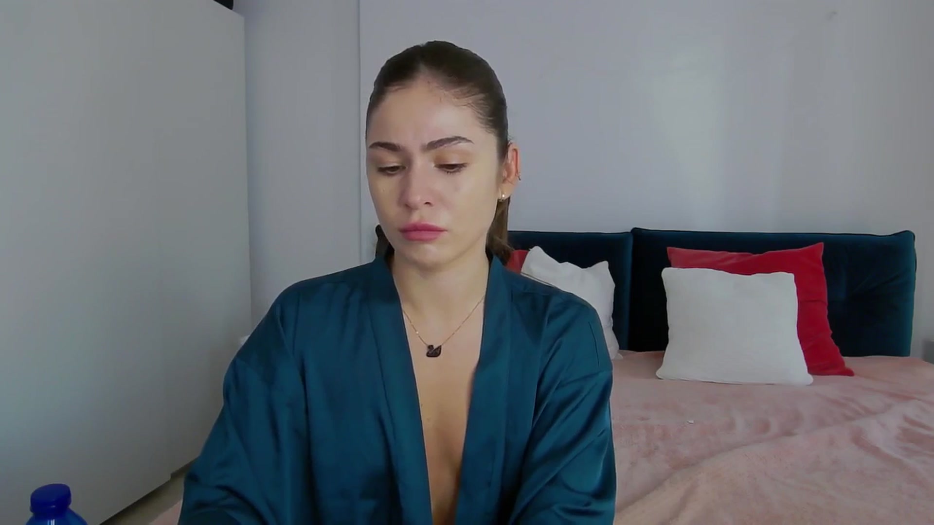Gallery image thumbnail from NaiaaBee's myfreecams stream on, 11/19/2024, 14:23 image 4 of 20