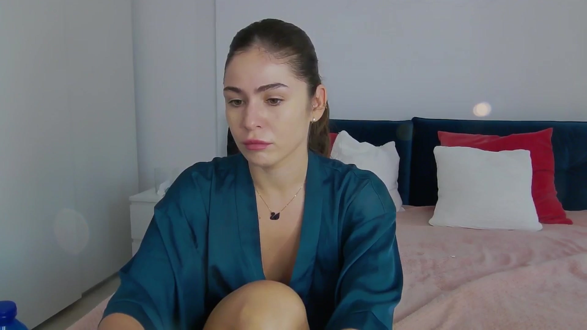 Gallery image thumbnail from NaiaaBee's myfreecams stream on, 11/19/2024, 14:23 image 8 of 20