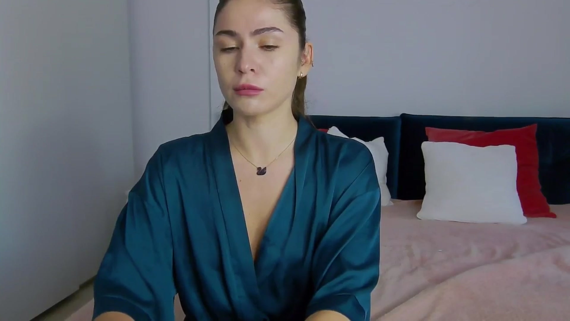 Gallery image thumbnail from NaiaaBee's myfreecams stream on, 11/19/2024, 14:23 image 10 of 20