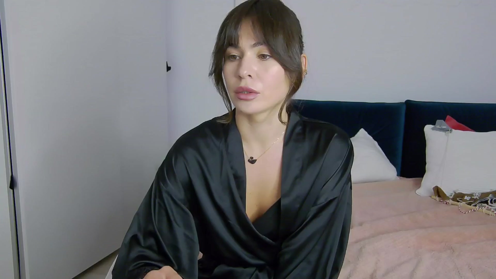 Gallery image thumbnail from NaiaaBee's myfreecams stream on, 11/21/2024, 16:38 image 11 of 20