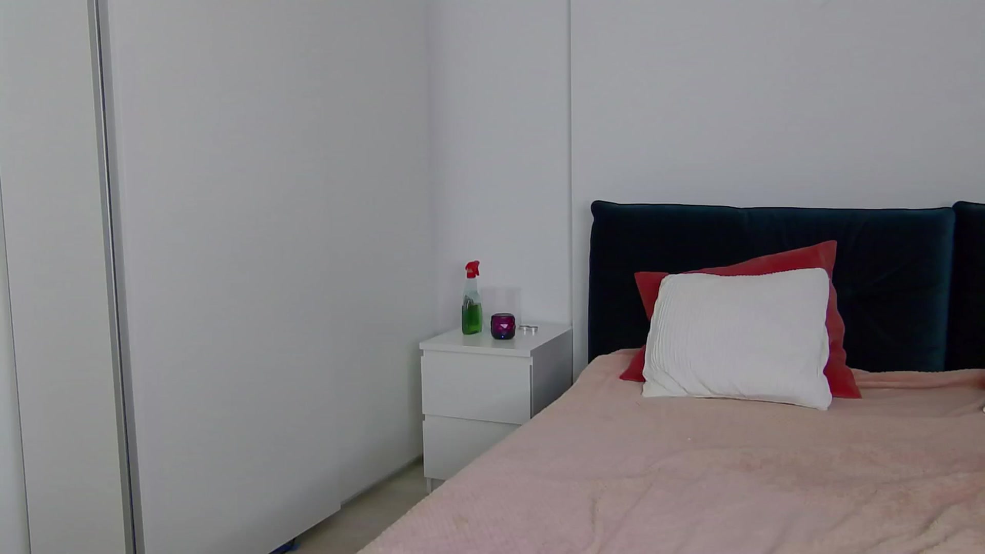 Gallery image thumbnail from NaiaaBee's myfreecams stream on, 11/25/2024, 17:45 image 11 of 20