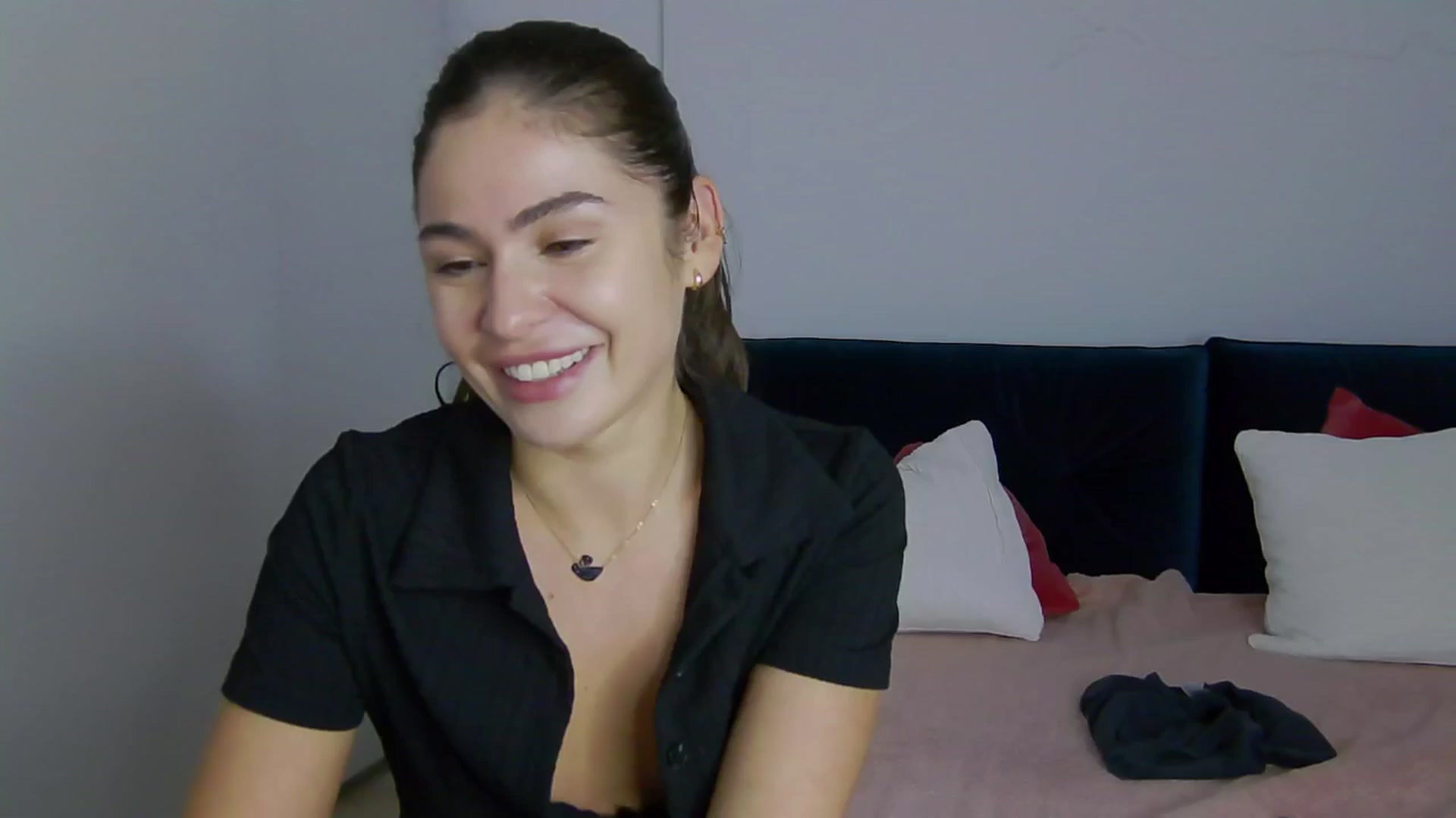 Gallery image thumbnail from NaiaaBee's myfreecams stream on, 11/26/2024, 15:05 image 14 of 20