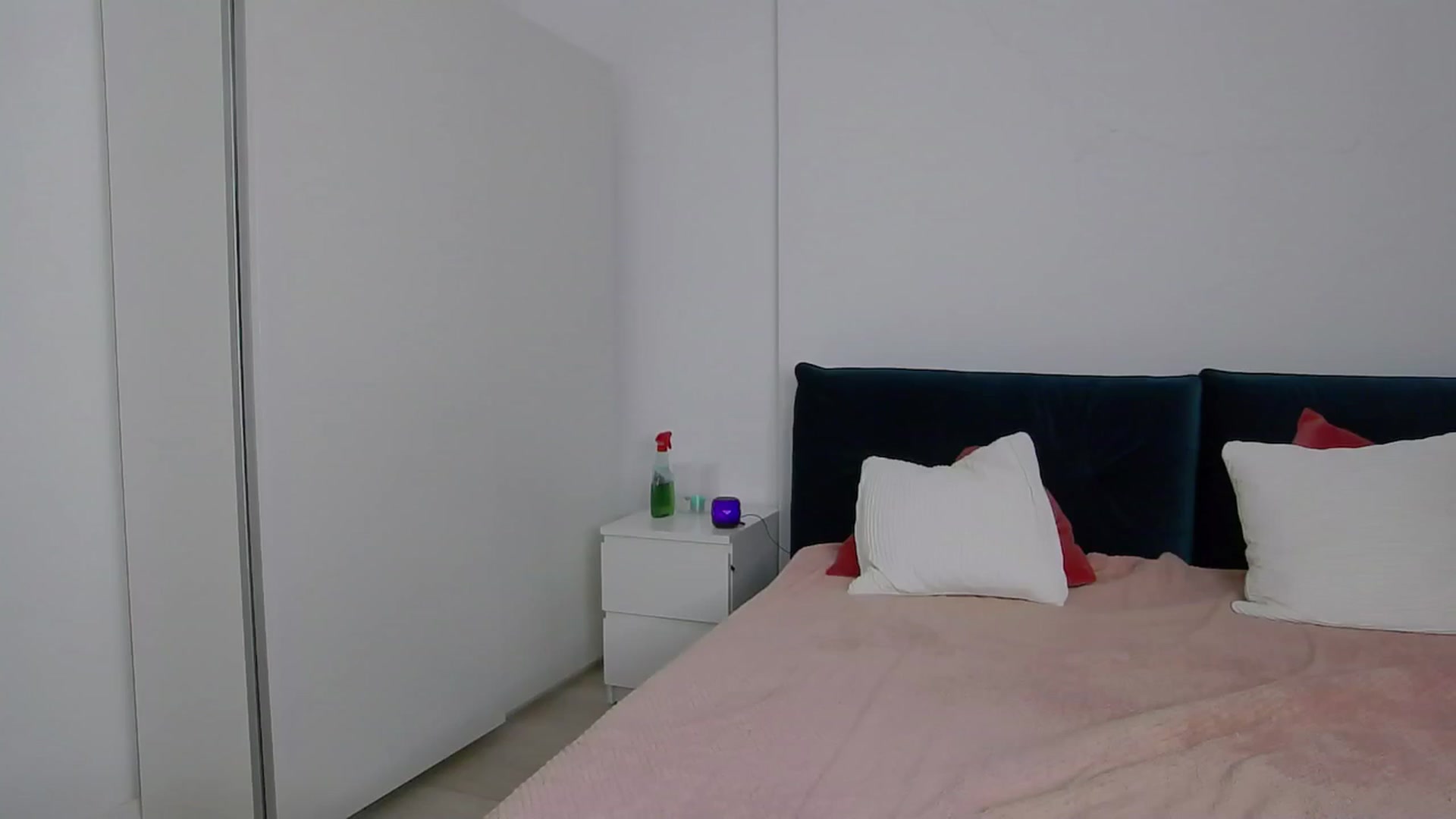 Gallery image thumbnail from NaiaaBee's myfreecams stream on, 11/28/2024, 06:28 image 3 of 20