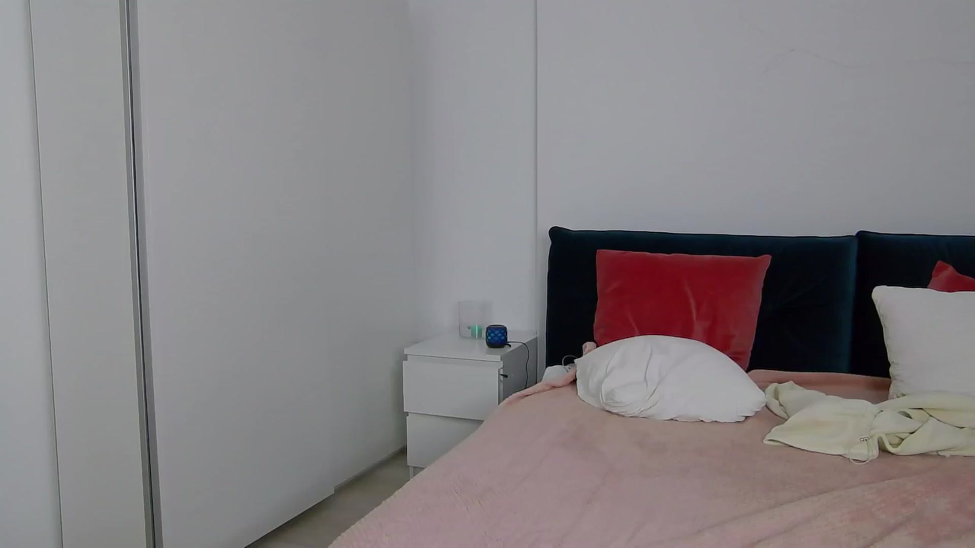 Gallery image thumbnail from NaiaaBee's myfreecams stream on, 11/28/2024, 18:22 image 19 of 20