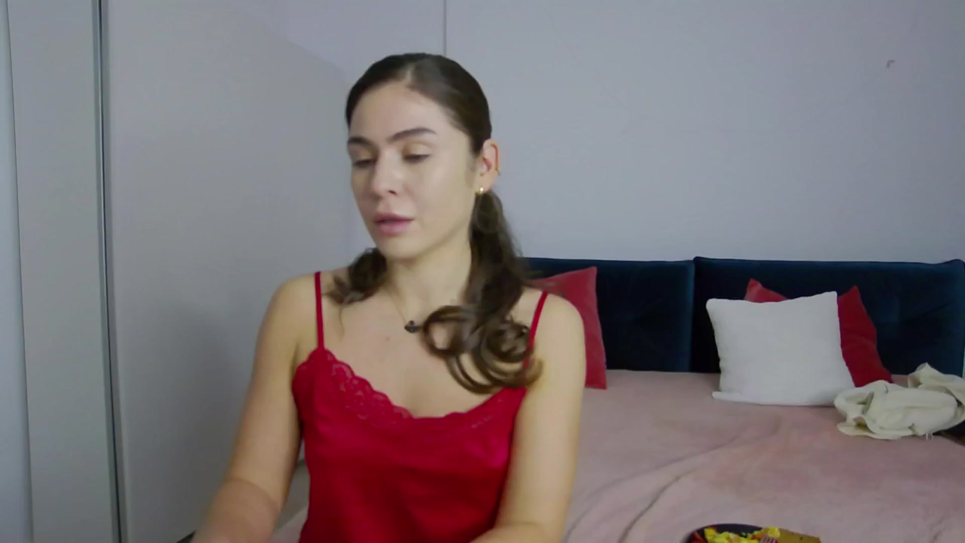 Gallery image thumbnail from NaiaaBee's myfreecams stream on, 12/03/2024, 15:25 image 1 of 20