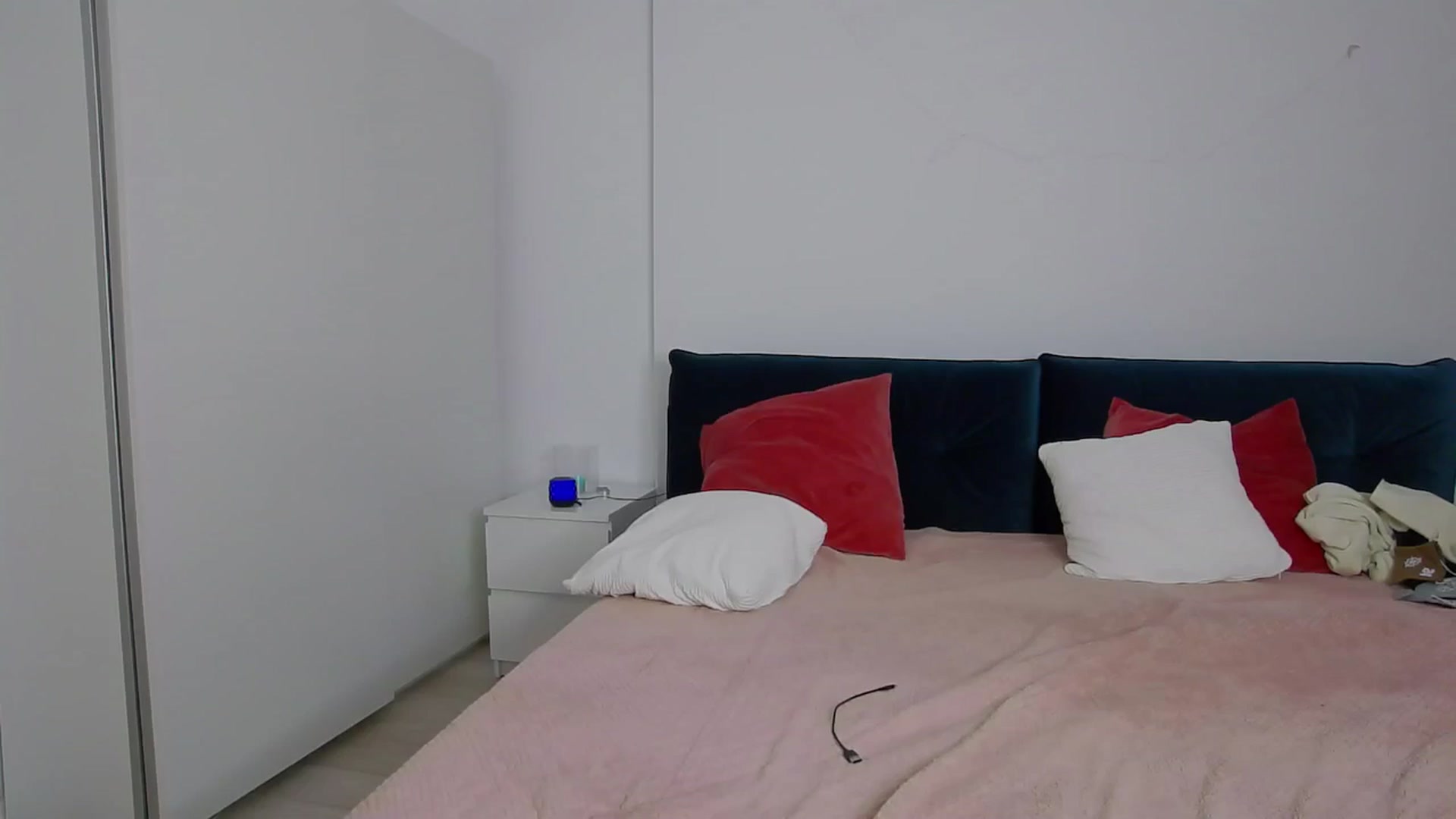 Gallery image thumbnail from NaiaaBee's myfreecams stream on, 12/03/2024, 15:25 image 20 of 20