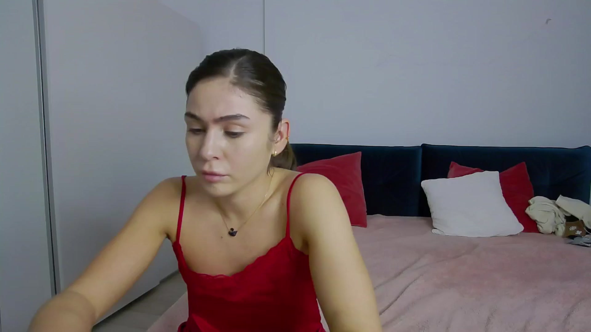 Gallery image thumbnail from NaiaaBee's myfreecams stream on, 12/03/2024, 15:25 image 19 of 20