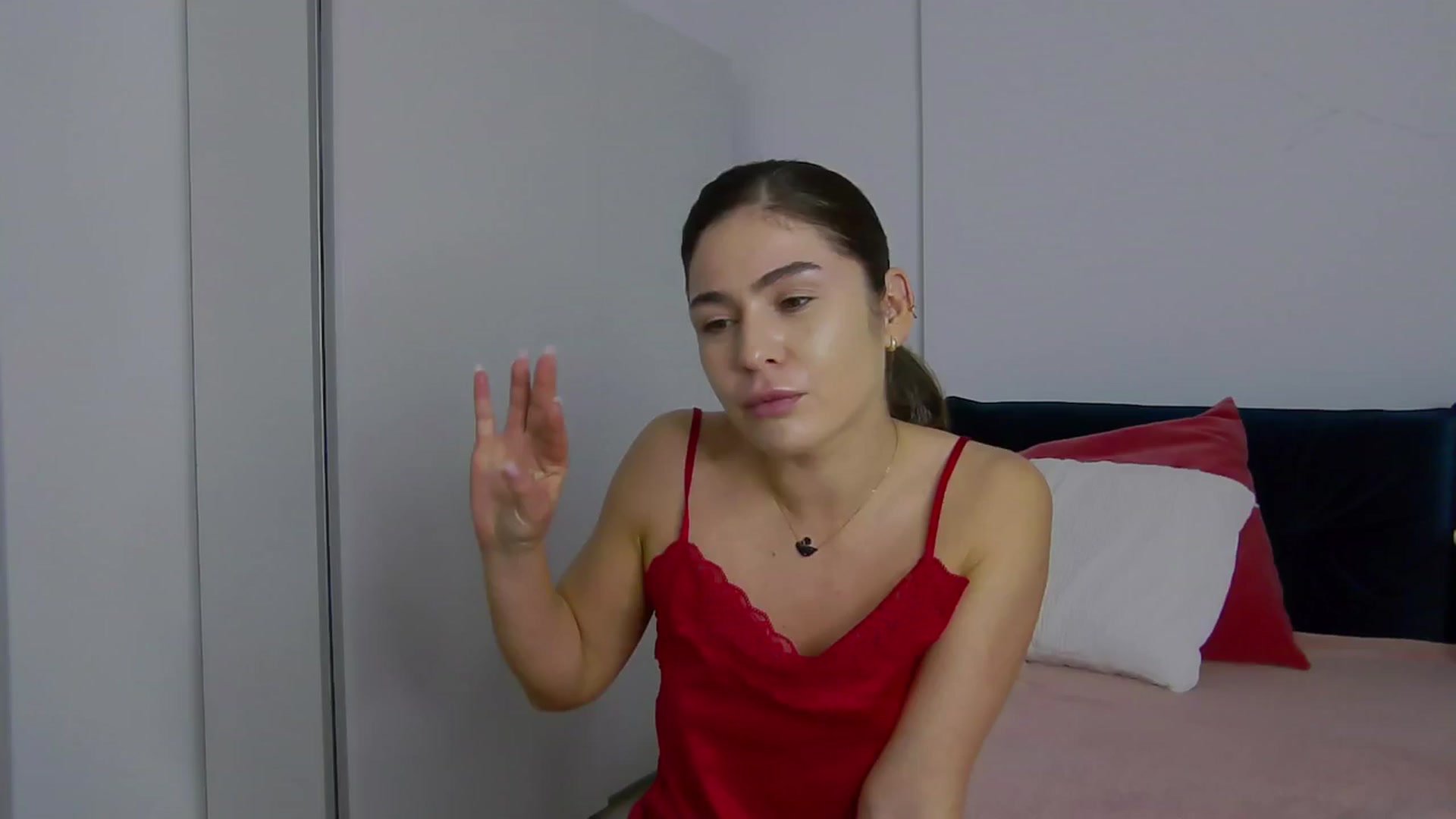 Gallery image thumbnail from NaiaaBee's myfreecams stream on, 12/03/2024, 18:02 image 9 of 20