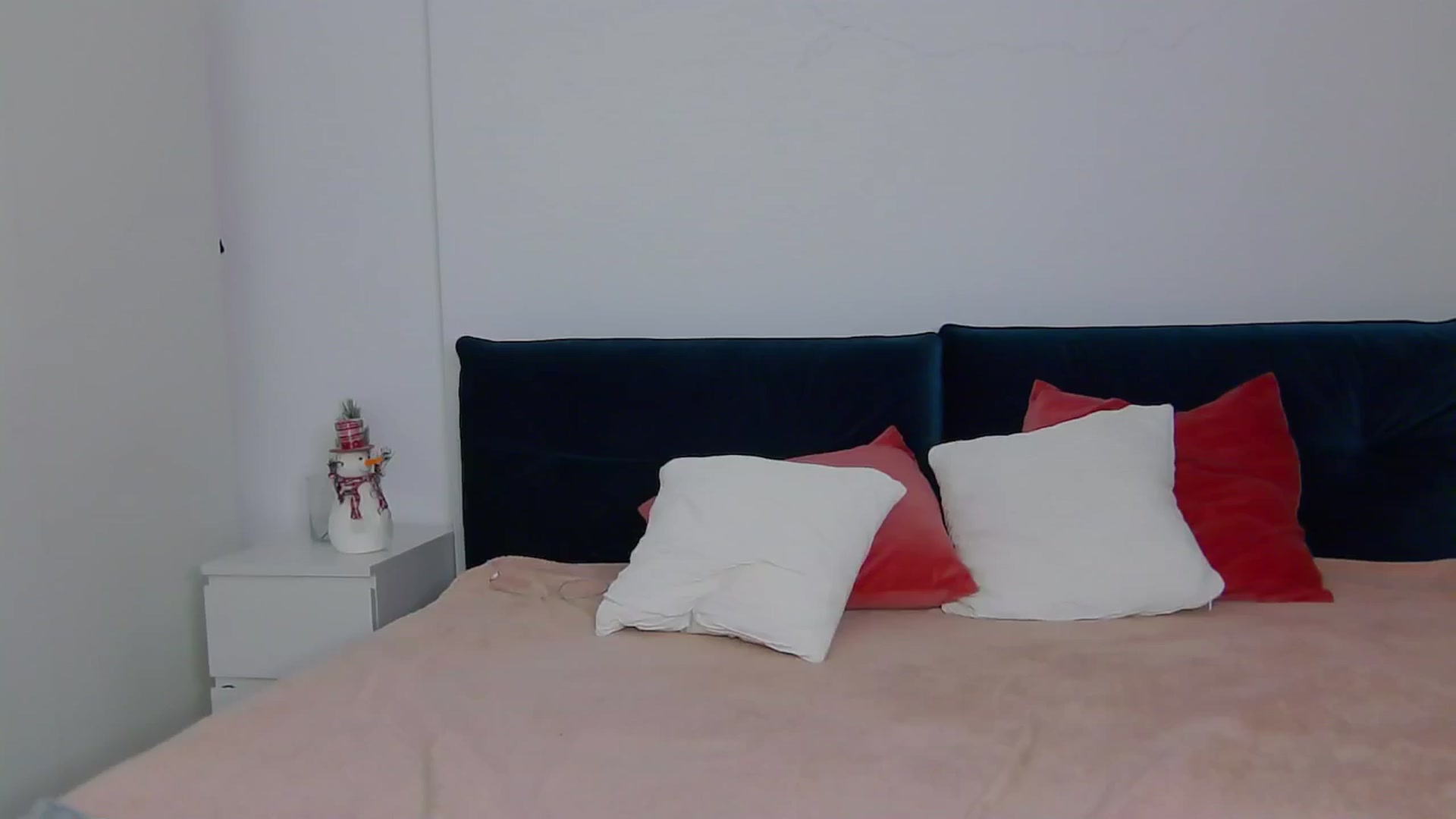 Gallery image thumbnail from NaiaaBee's myfreecams stream on, 12/06/2024, 17:28 image 19 of 20