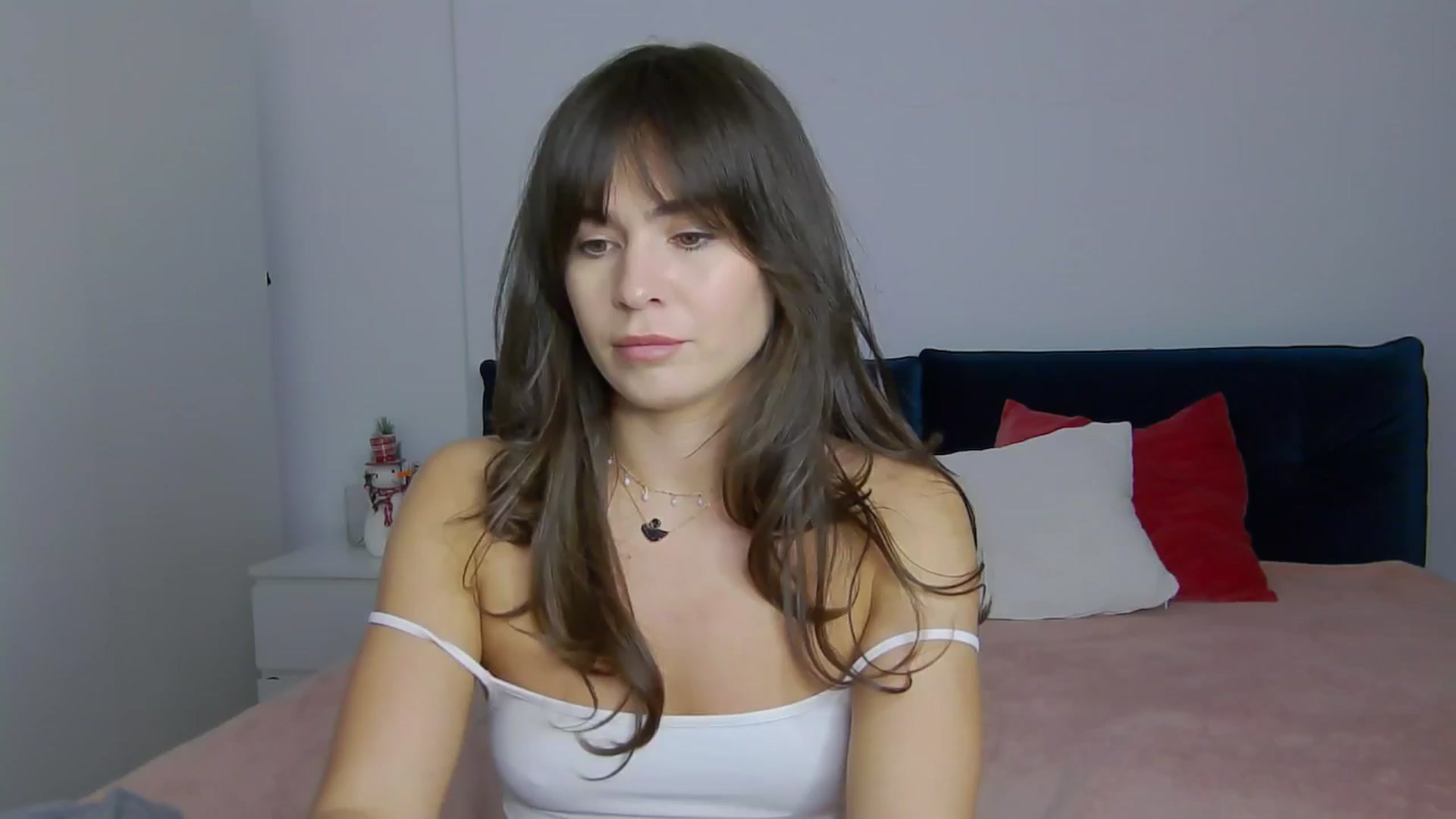 Gallery image thumbnail from NaiaaBee's myfreecams stream on, 12/06/2024, 18:06 image 1 of 20