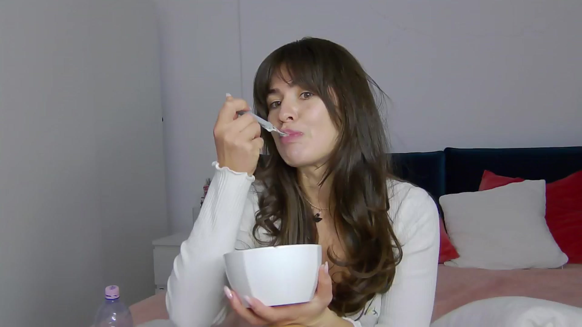Gallery image thumbnail from NaiaaBee's myfreecams stream on, 12/07/2024, 08:49 image 6 of 20