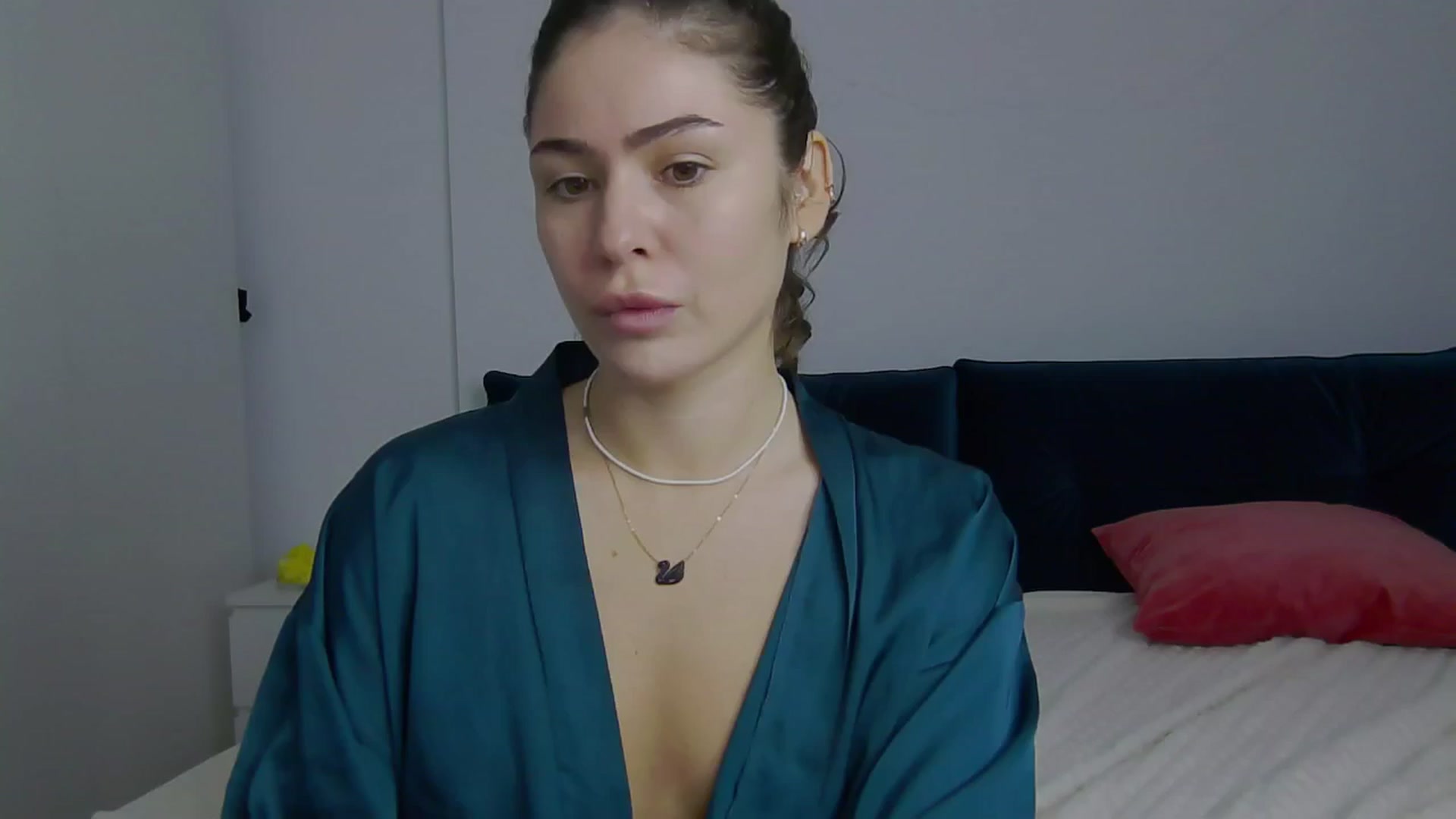 Gallery image thumbnail from NaiaaBee's myfreecams stream on, 12/28/2024, 07:28 image 15 of 20