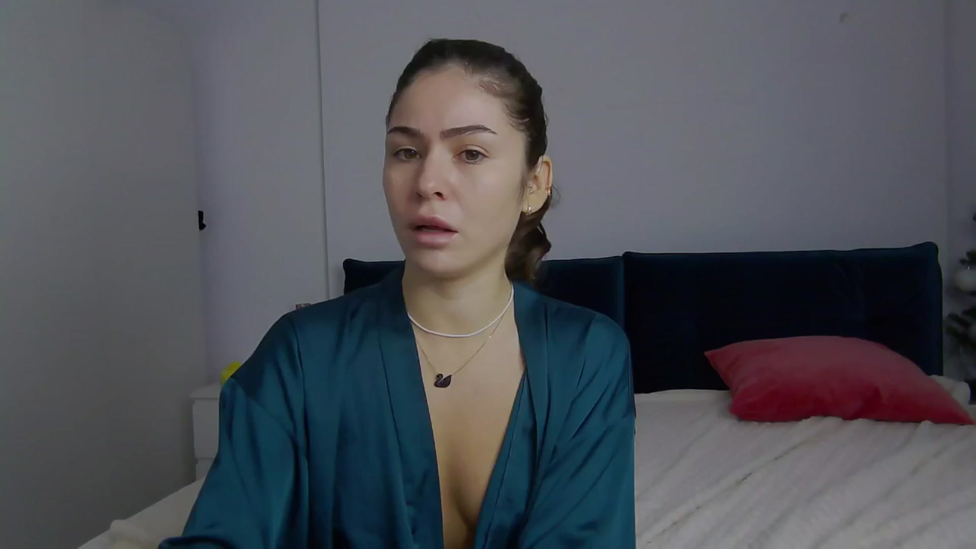 Gallery image thumbnail from NaiaaBee's myfreecams stream on, 12/28/2024, 07:28 image 9 of 20