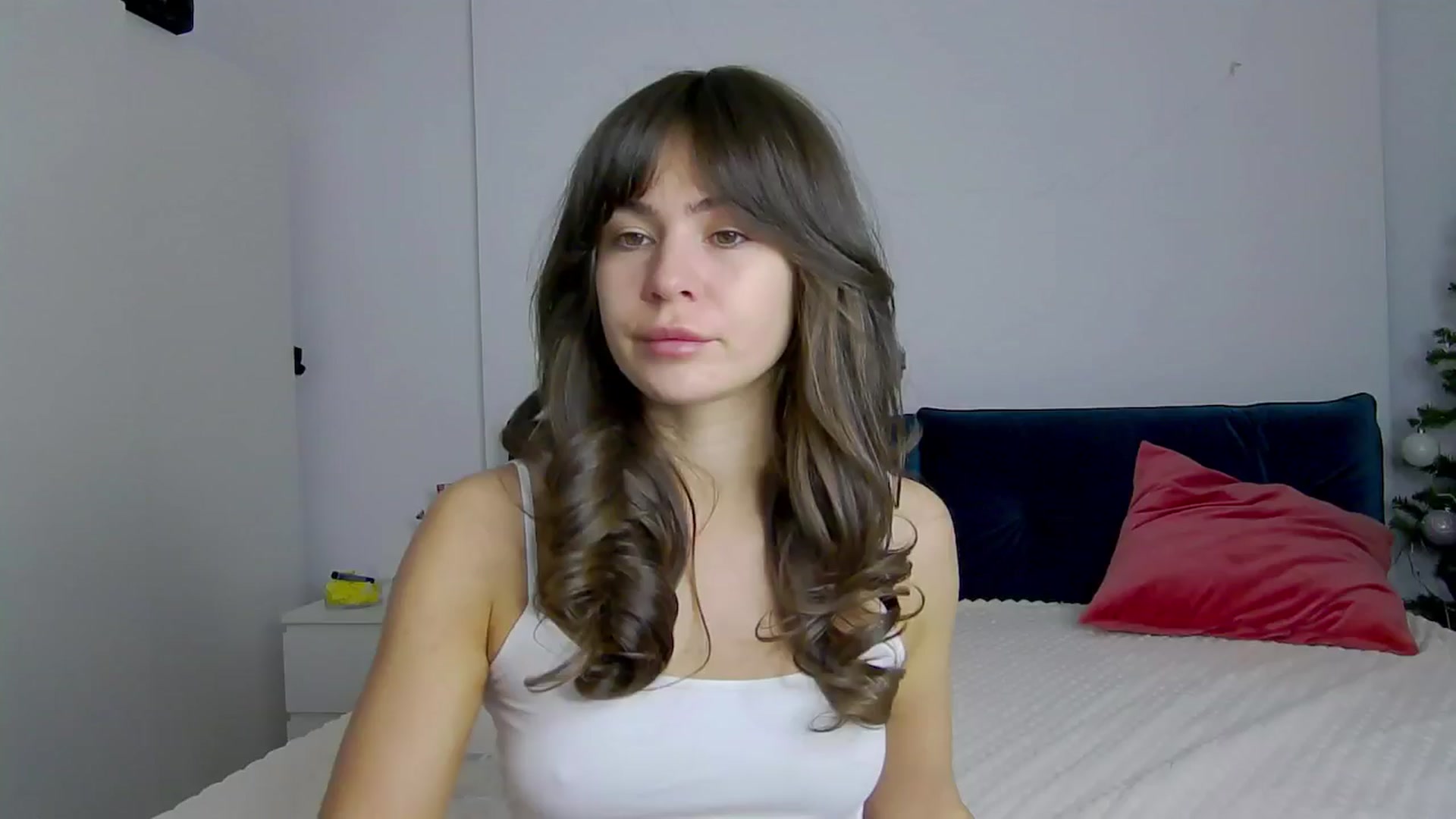 Gallery image thumbnail from NaiaaBee's myfreecams stream on, 12/31/2024, 07:01 image 4 of 20