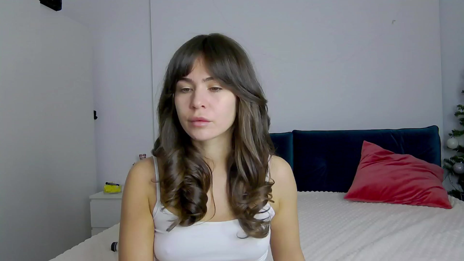 Gallery image thumbnail from NaiaaBee's myfreecams stream on, 12/31/2024, 07:01 image 5 of 20