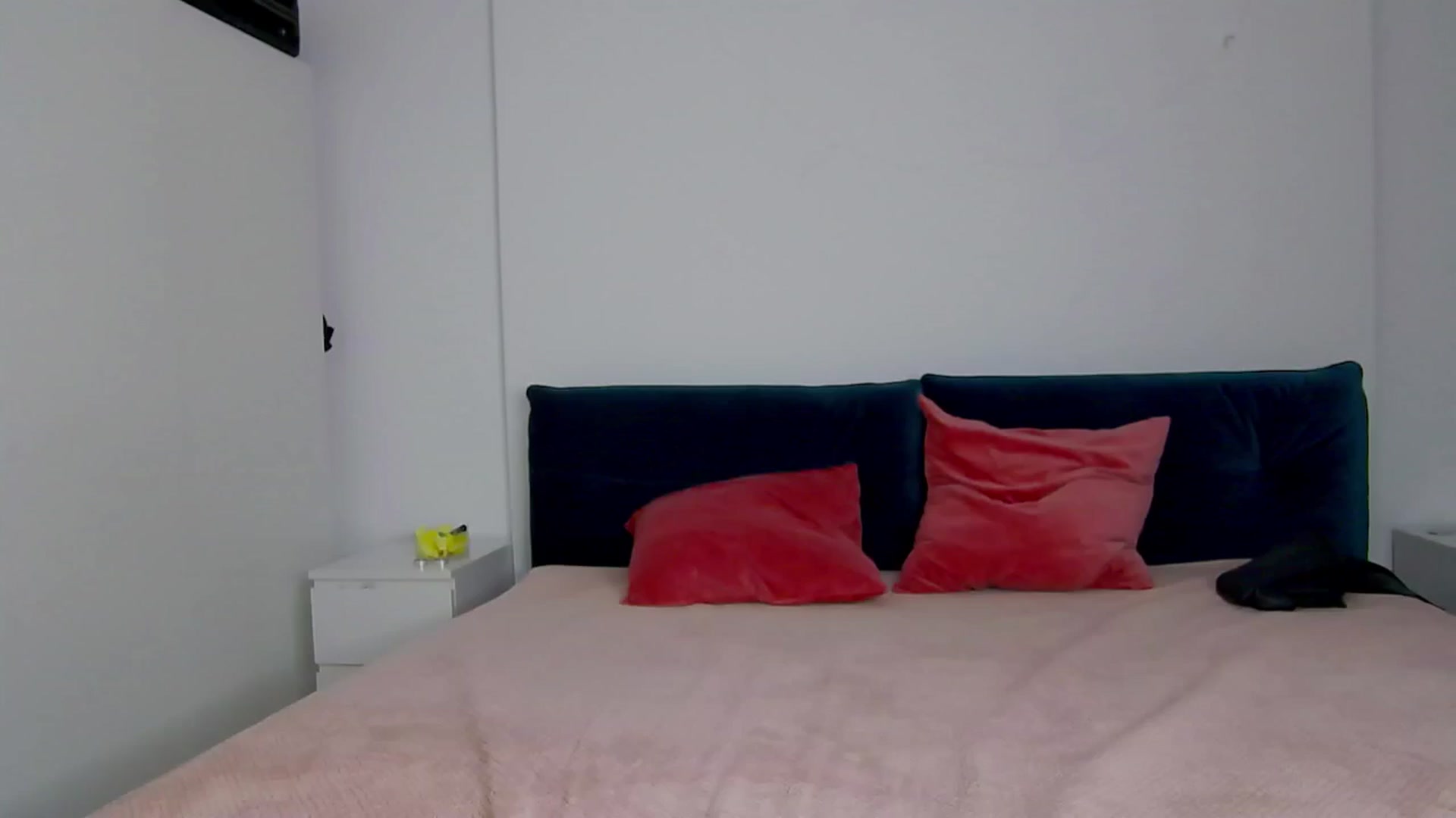 Gallery image thumbnail from NaiaaBee's myfreecams stream on, 01/13/2025, 15:13 image 18 of 20