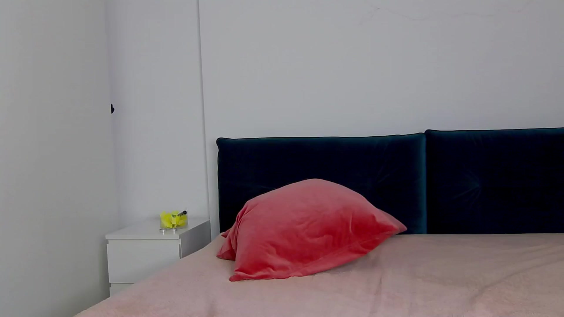 Gallery image thumbnail from NaiaaBee's myfreecams stream on, 01/15/2025, 07:04 image 11 of 20