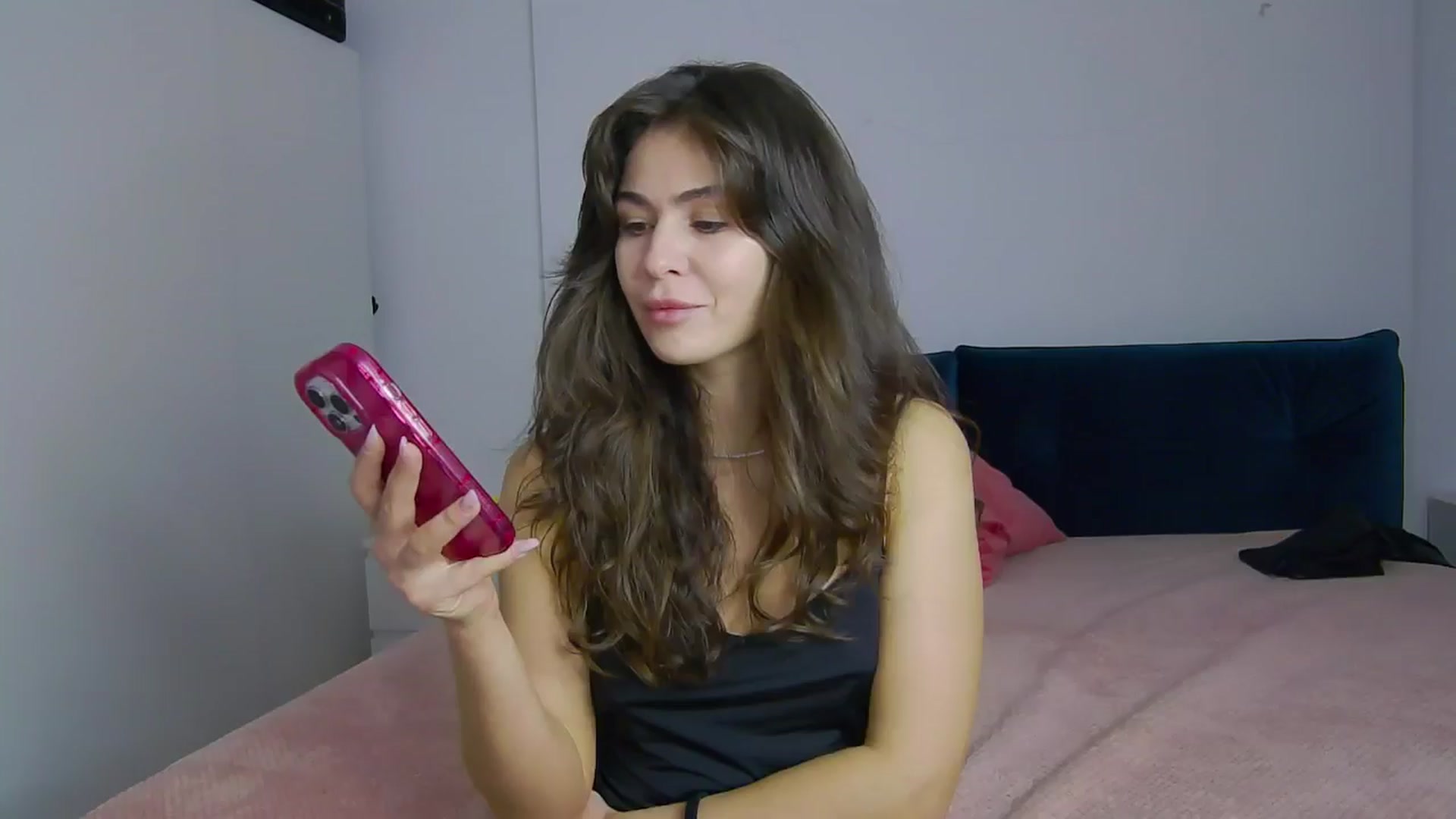 Gallery image thumbnail from NaiaaBee's myfreecams stream on, 01/16/2025, 15:03 image 12 of 20