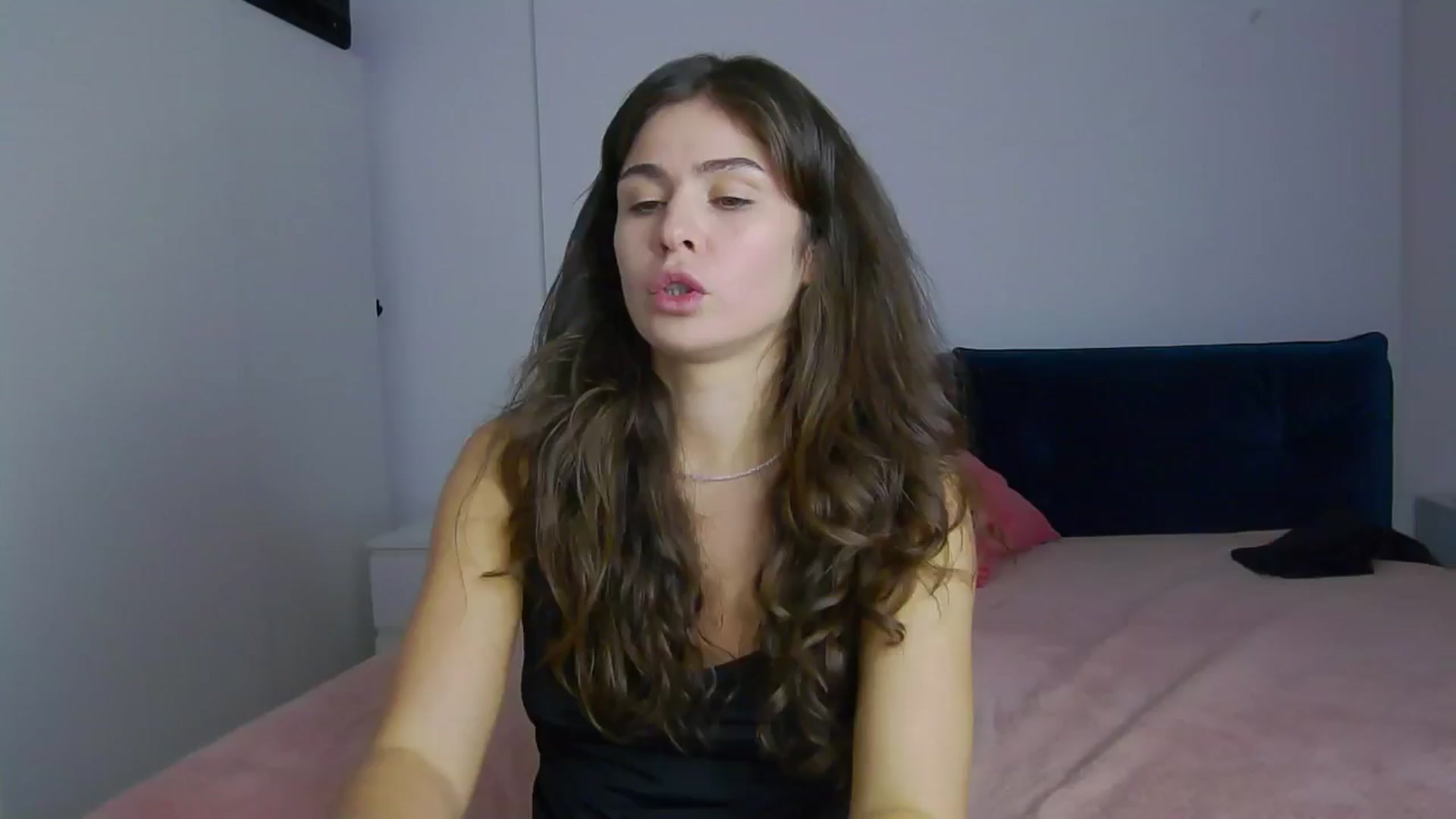 Gallery image thumbnail from NaiaaBee's myfreecams stream on, 01/16/2025, 18:08 image 3 of 20