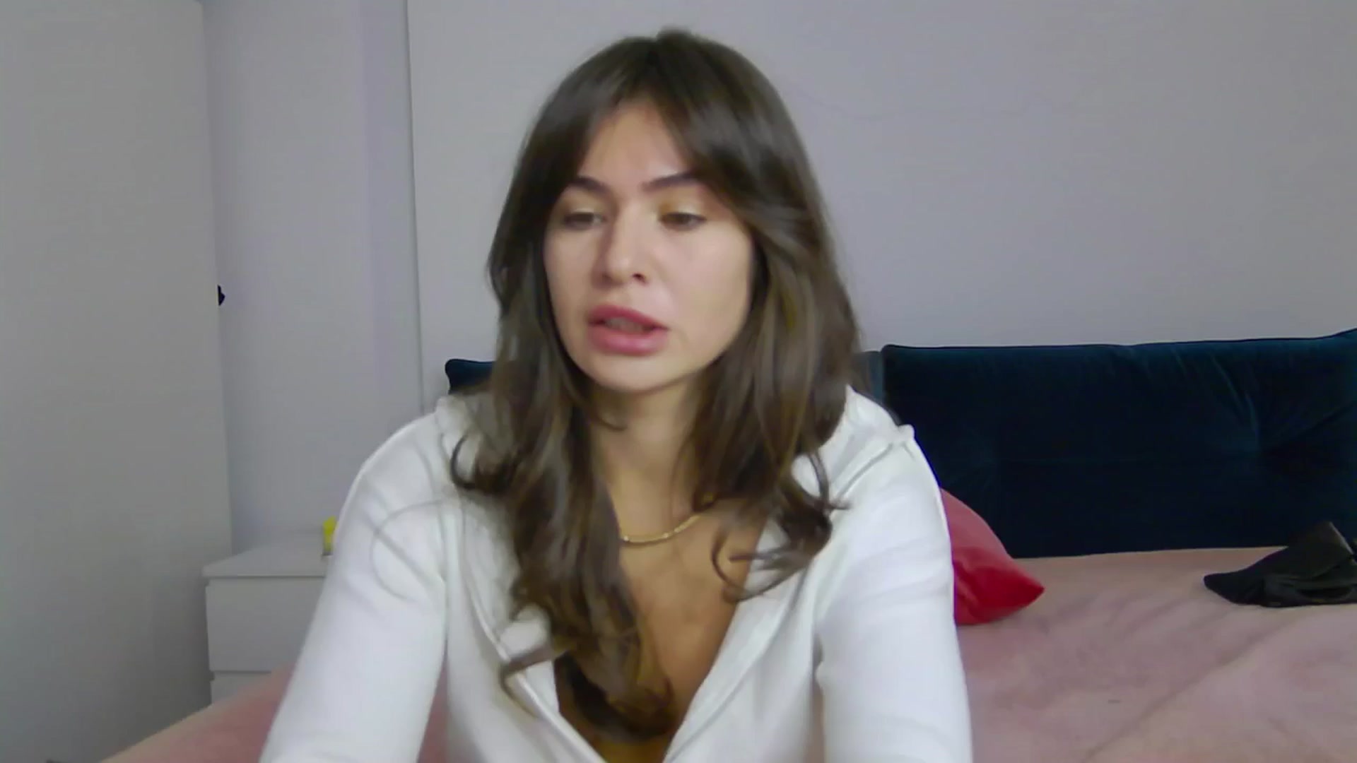 Gallery image thumbnail from NaiaaBee's myfreecams stream on, 01/18/2025, 08:25 image 6 of 20