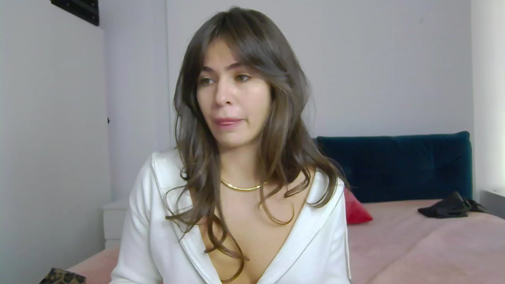 Gallery image thumbnail from NaiaaBee's myfreecams stream on, 01/18/2025, 08:25 image 17 of 20