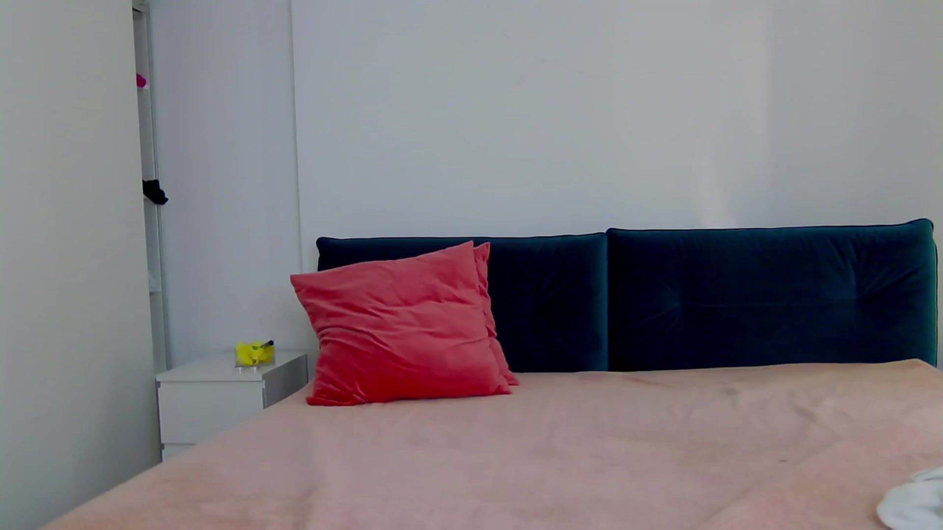 Gallery image thumbnail from NaiaaBee's myfreecams stream on, 01/21/2025, 13:43 image 18 of 20