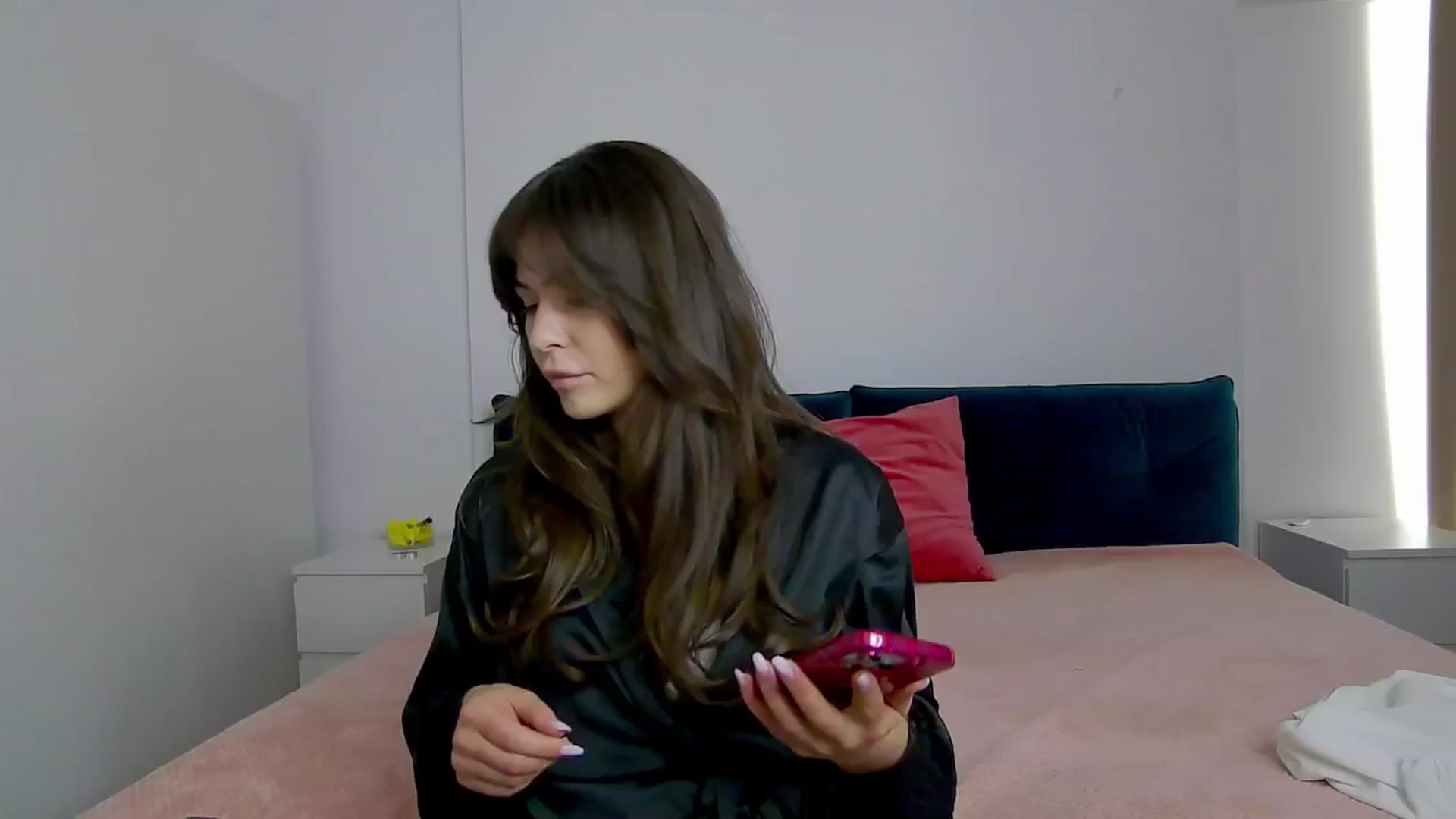 Gallery image thumbnail from NaiaaBee's myfreecams stream on, 01/24/2025, 13:05 image 1 of 20