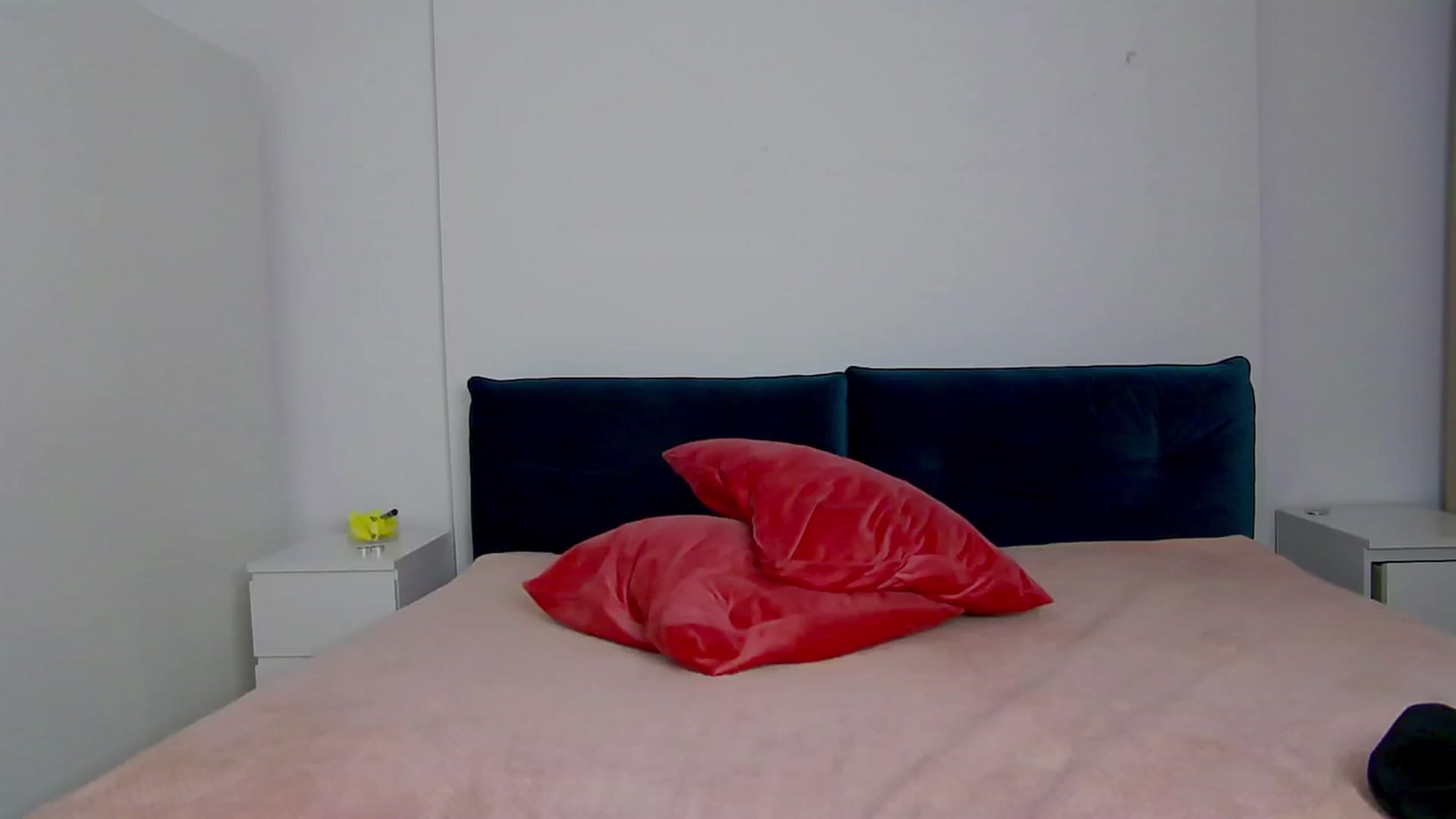 Gallery image thumbnail from NaiaaBee's myfreecams stream on, 01/27/2025, 18:16 image 7 of 20